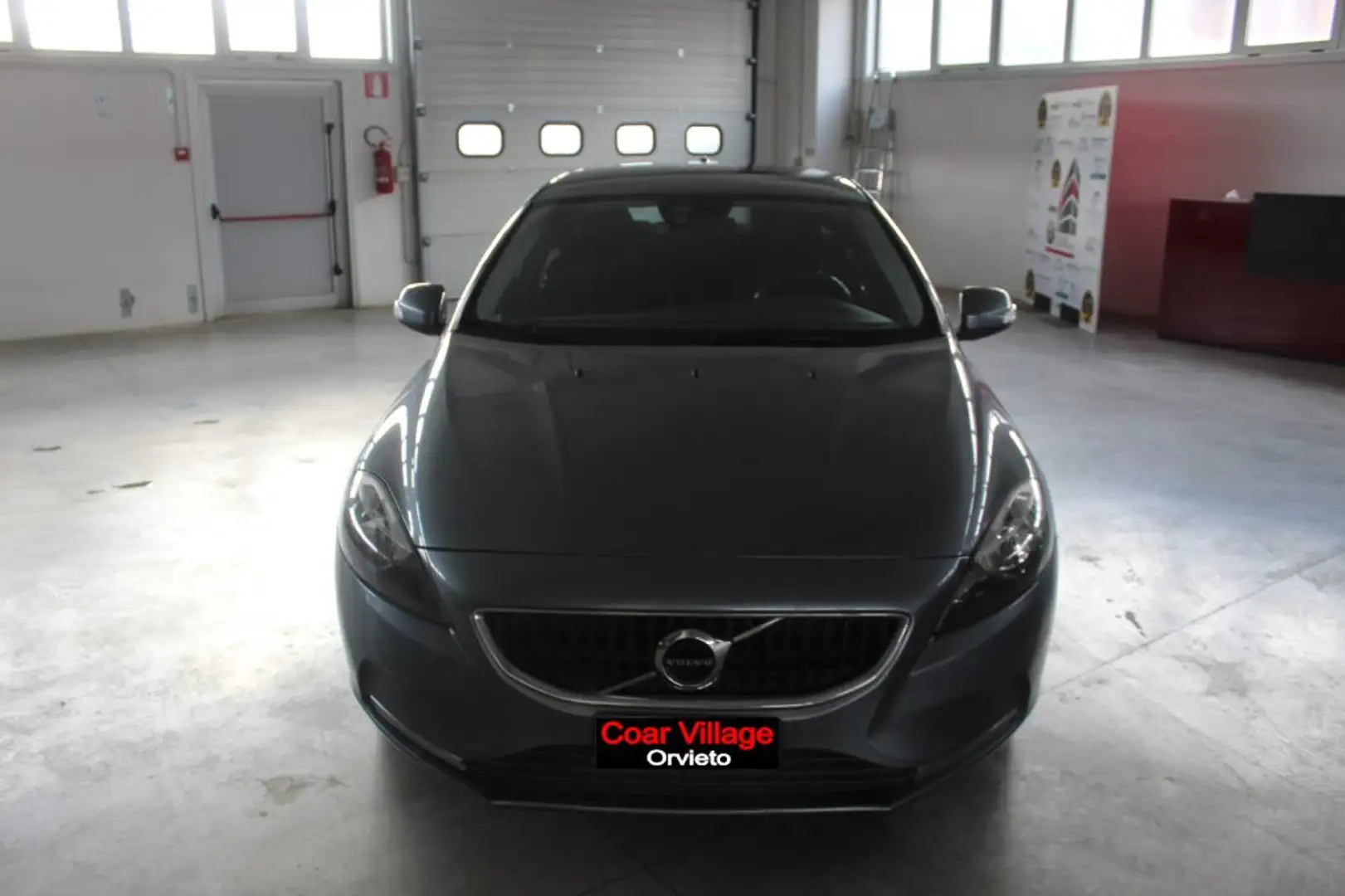 Volvo V40 D2 Kinetic Grigio - 2