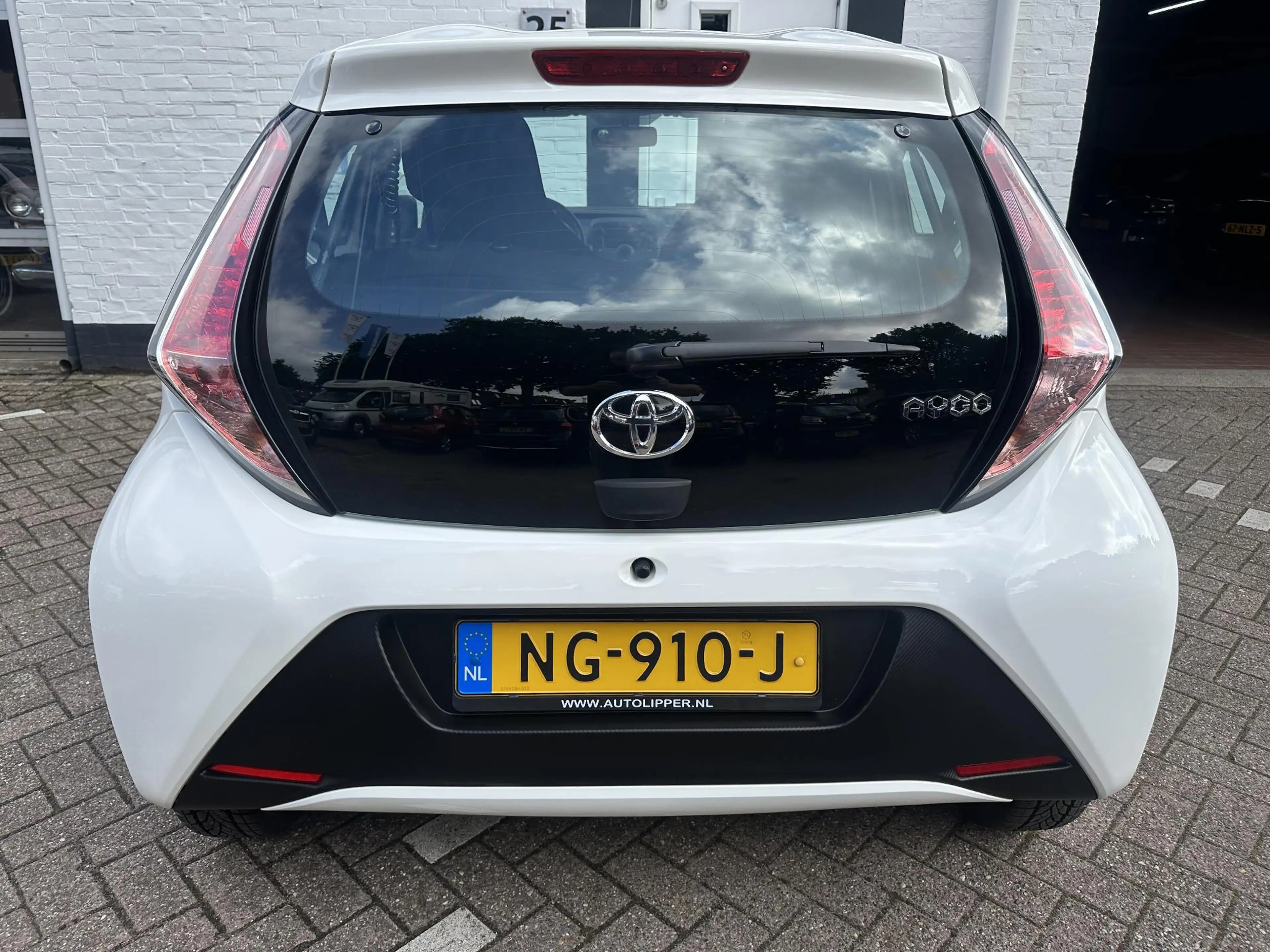 Toyota Aygo 1.0 VVT-i x-now /Nieuwe apk/Airco/All season bande — photo 6