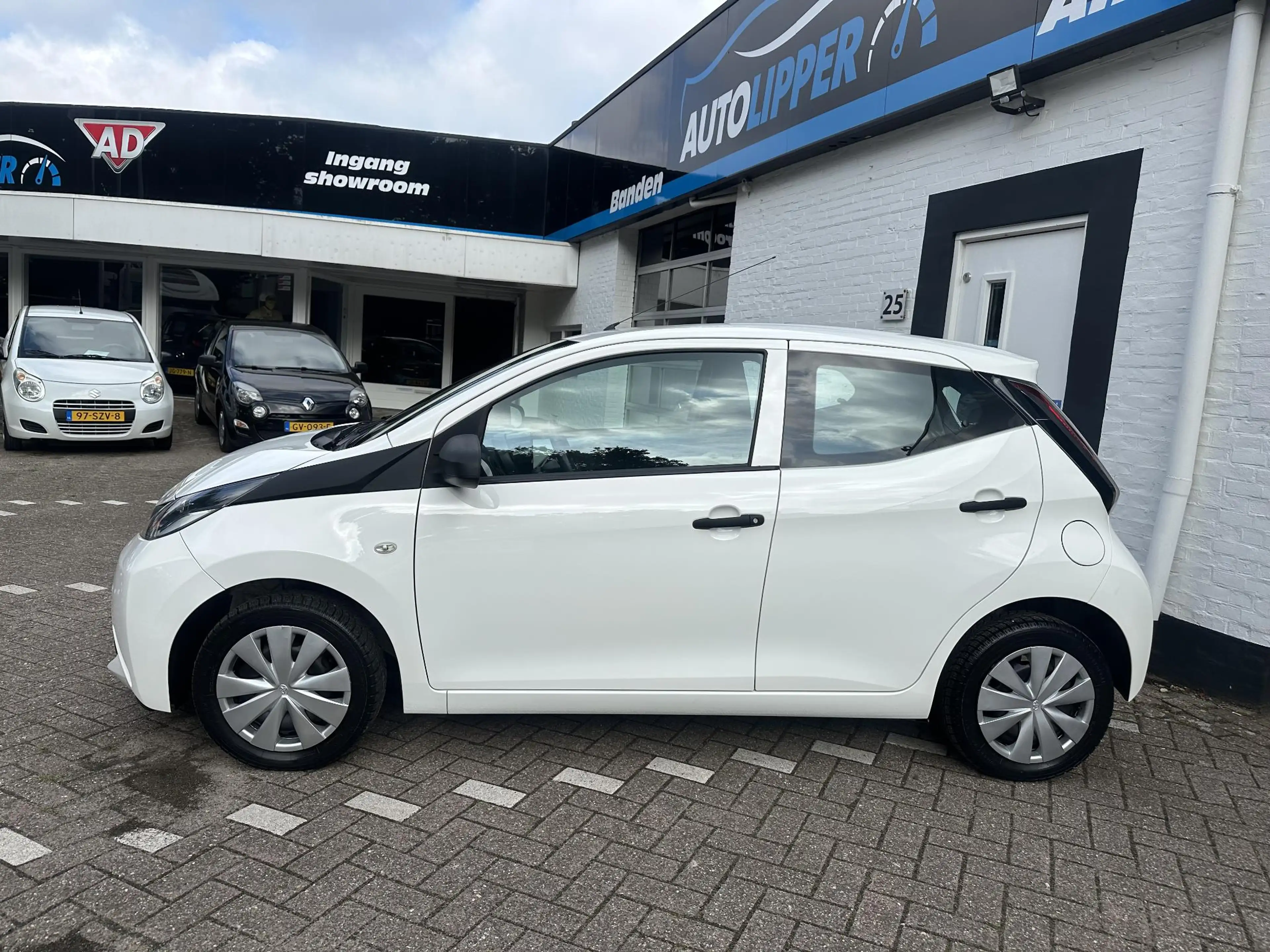 Toyota Aygo 1.0 VVT-i x-now /Nieuwe apk/Airco/All season bande — photo 7