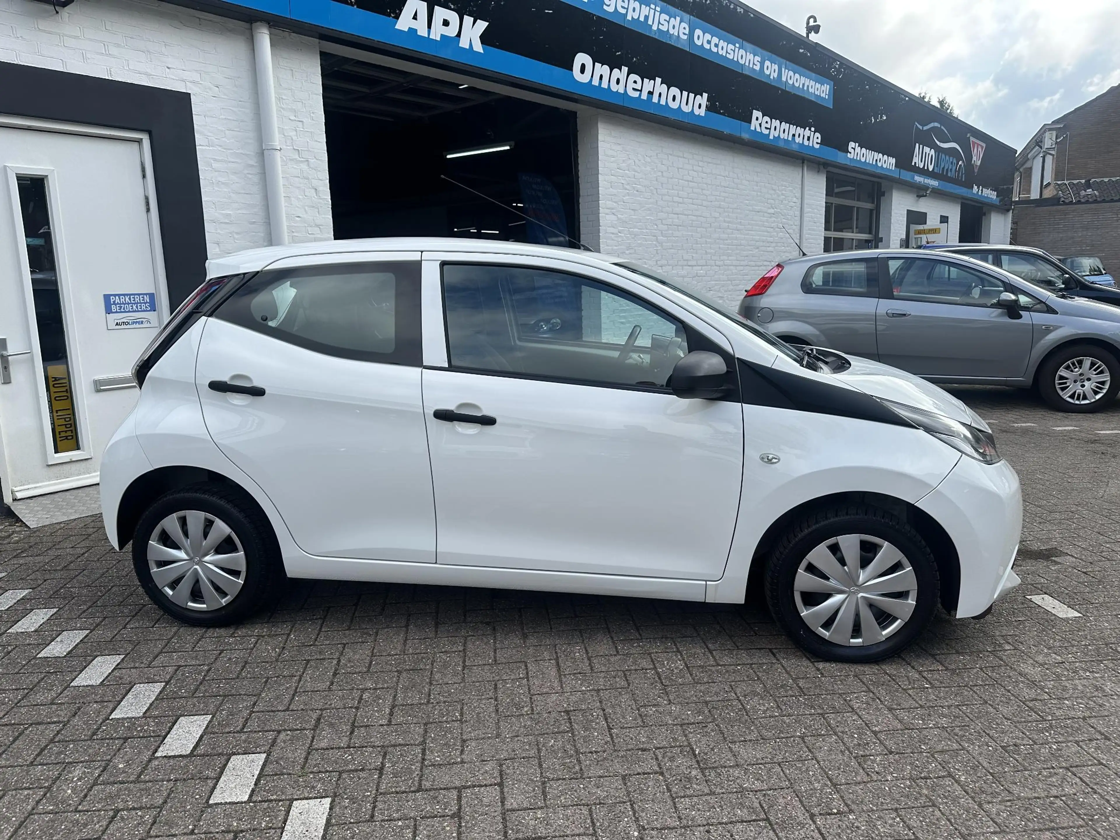 Toyota Aygo 1.0 VVT-i x-now /Nieuwe apk/Airco/All season bande — photo 8