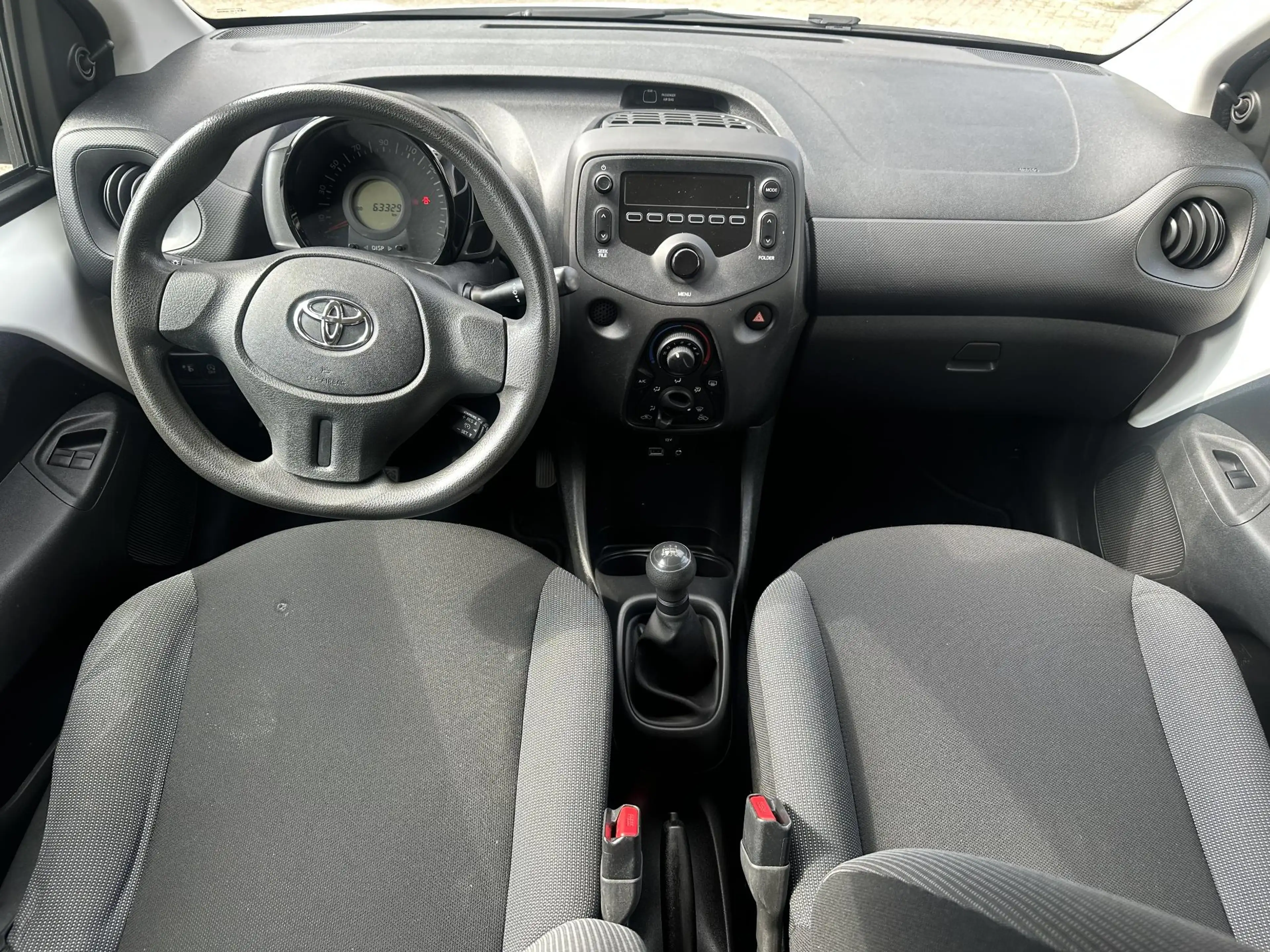Toyota Aygo 1.0 VVT-i x-now /Nieuwe apk/Airco/All season bande — photo 14