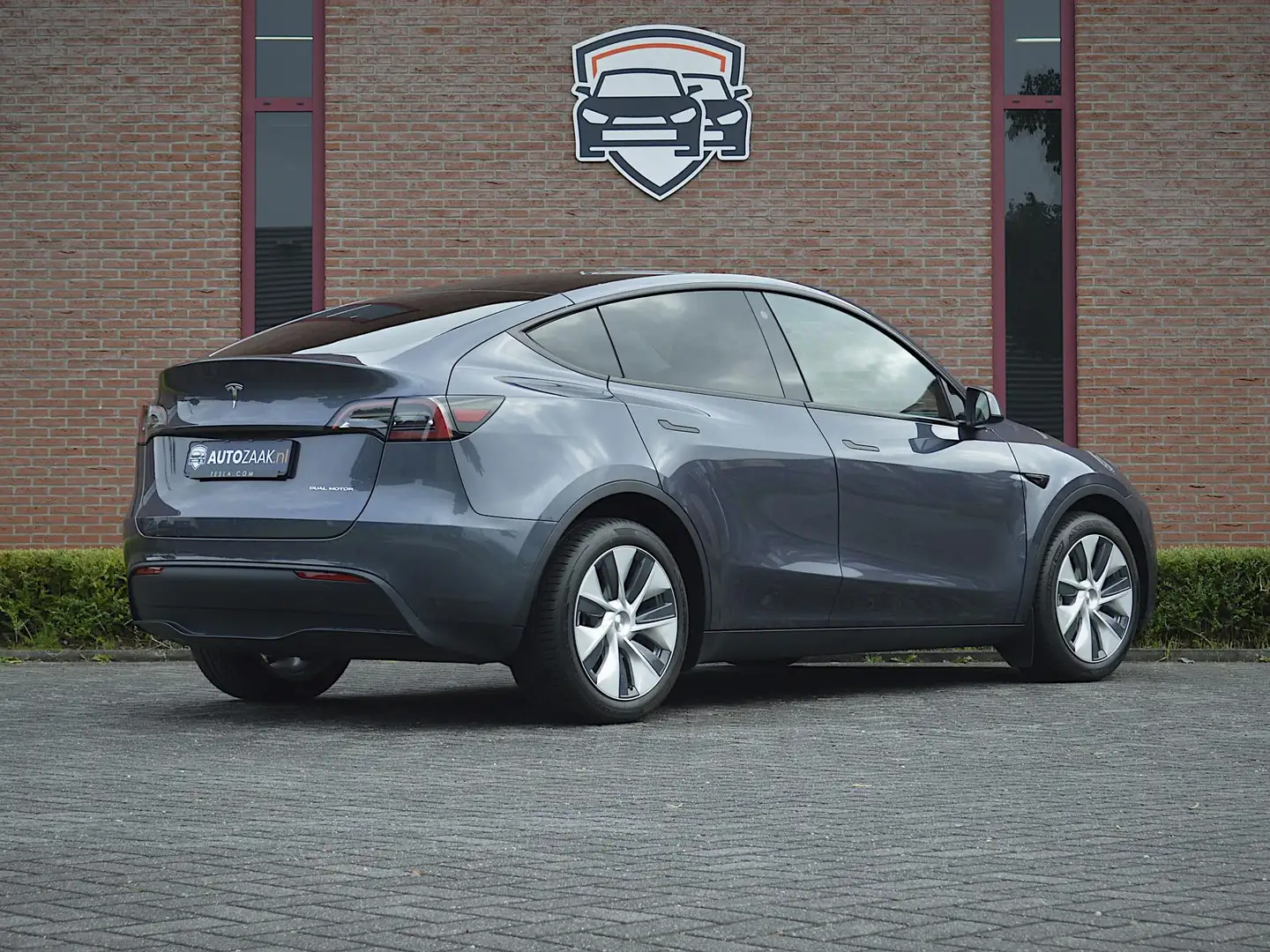Tesla Model Y Long Range AWD | Fin. Lease € 557 p/m Grigio - 2
