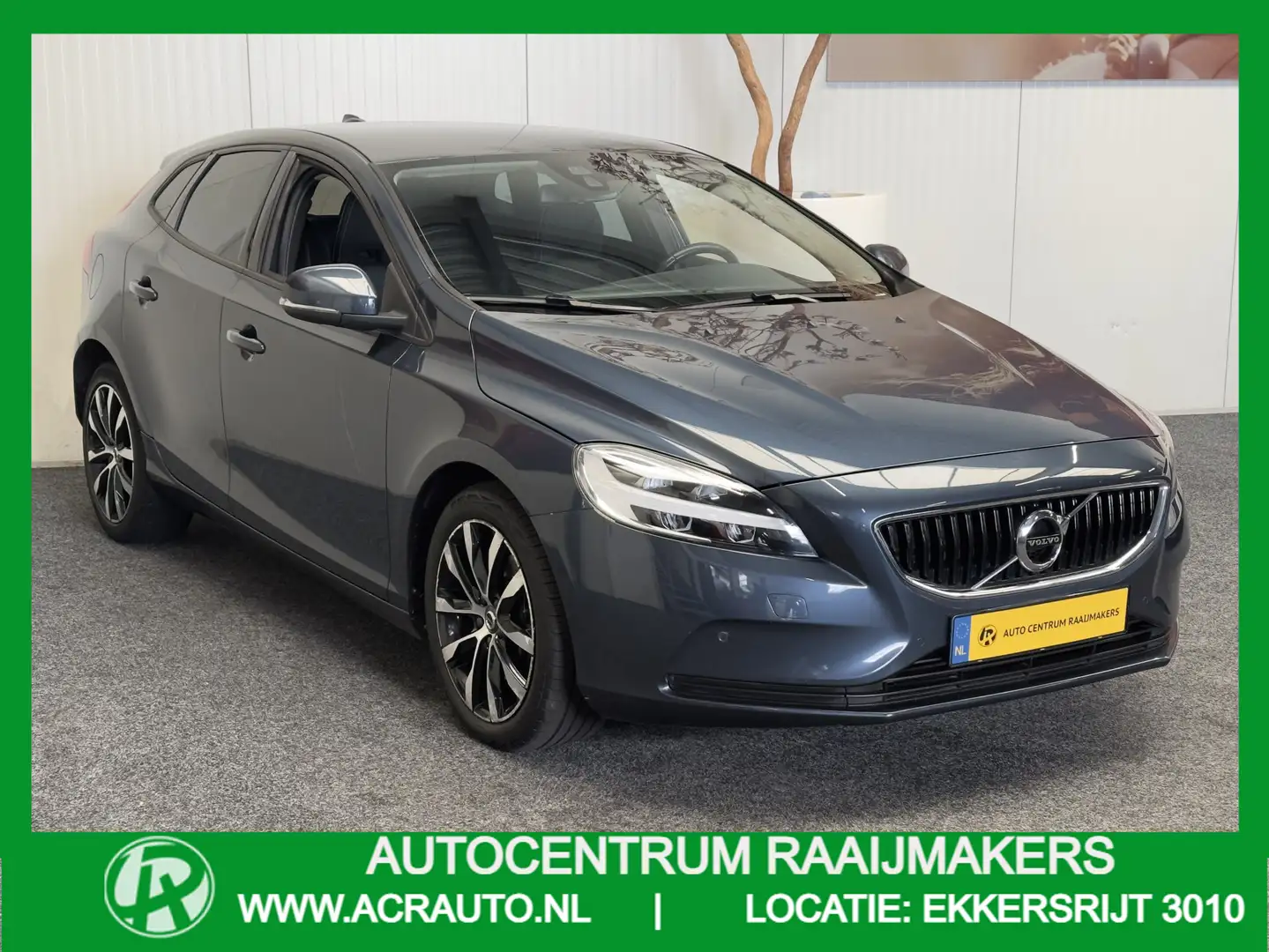 Volvo V40 1.5 T2 MOMENTUM LEDER NAVIGATIE CRUISE CONTROL CLI Bleu - 1