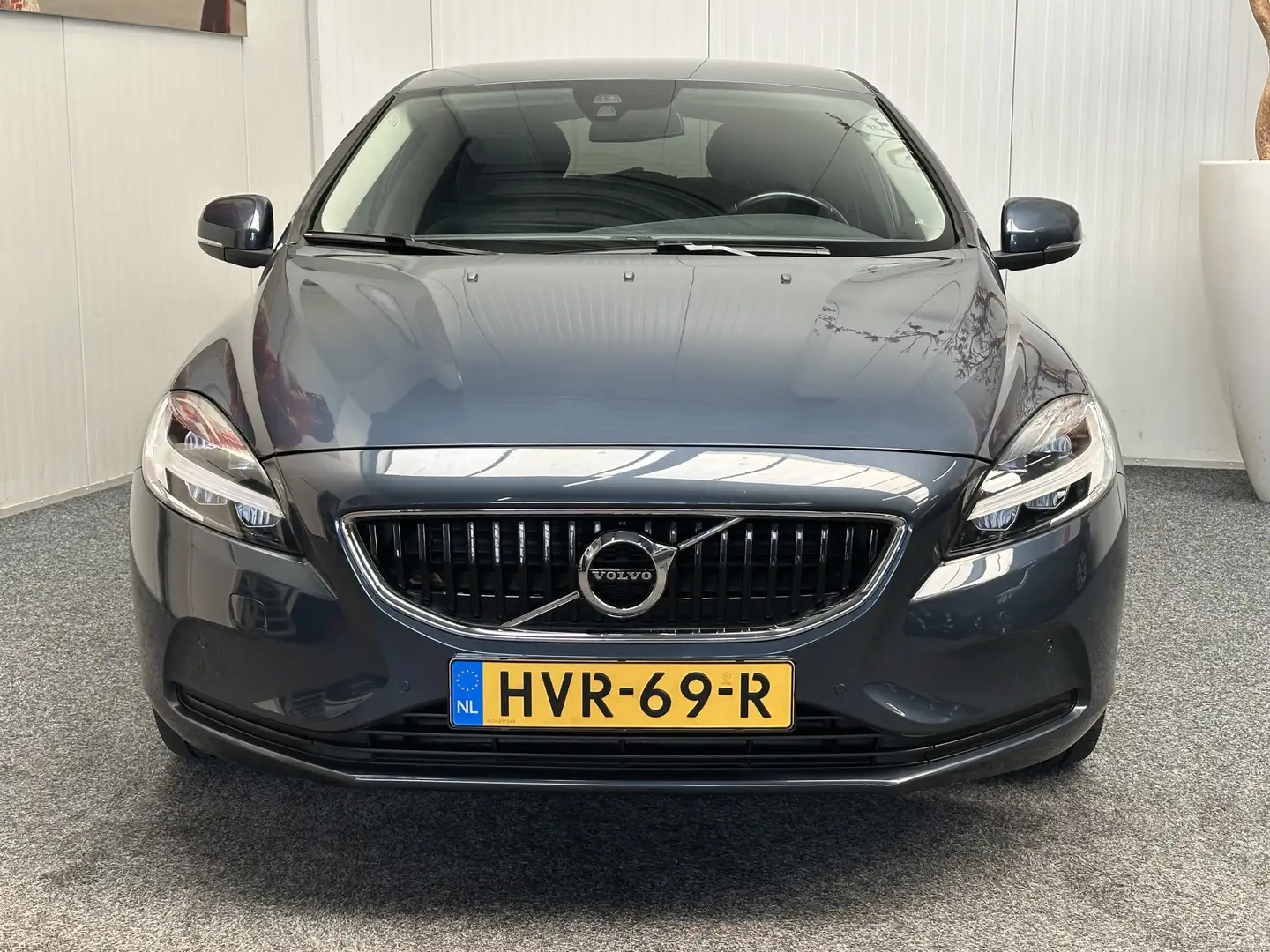 Volvo V40 1.5 T2 MOMENTUM LEDER NAVIGATIE CRUISE CONTROL CLI Blauw - 2