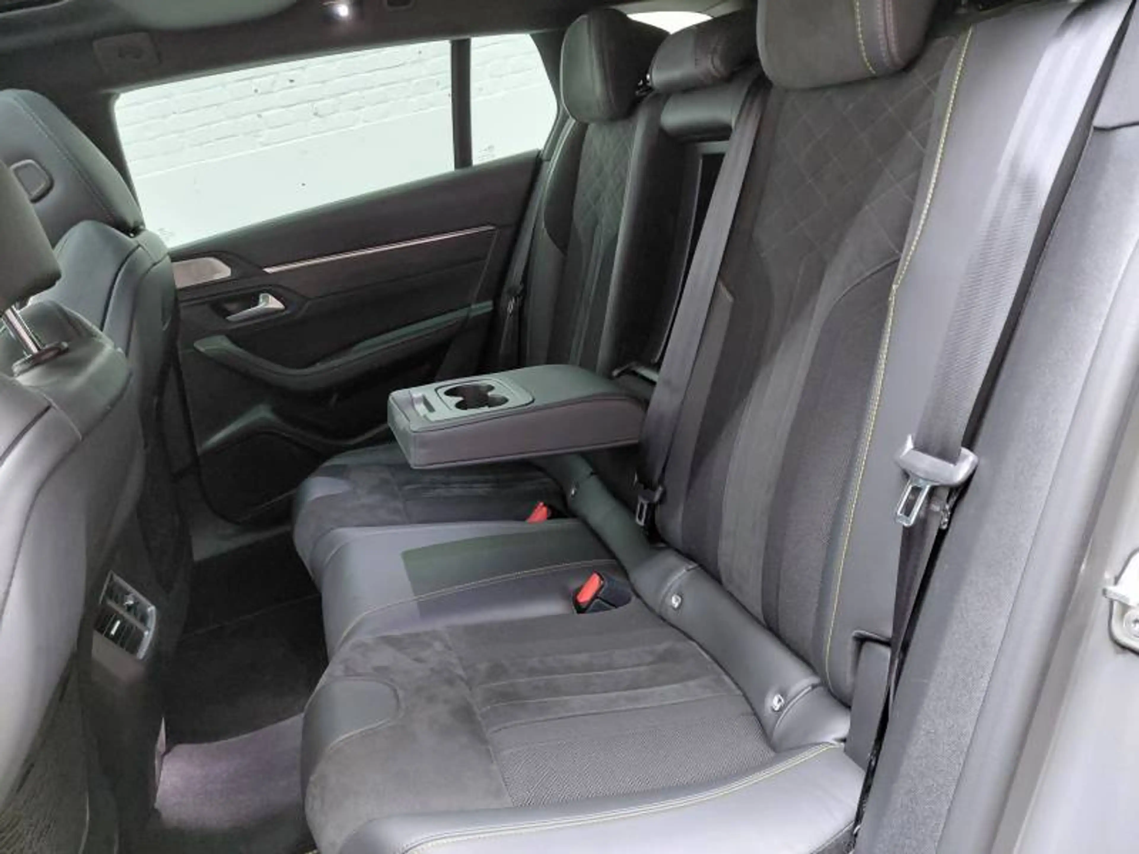 Peugeot 508 SW 2 1.6 Hybrid 360 e-EAT8 PSE — photo 14