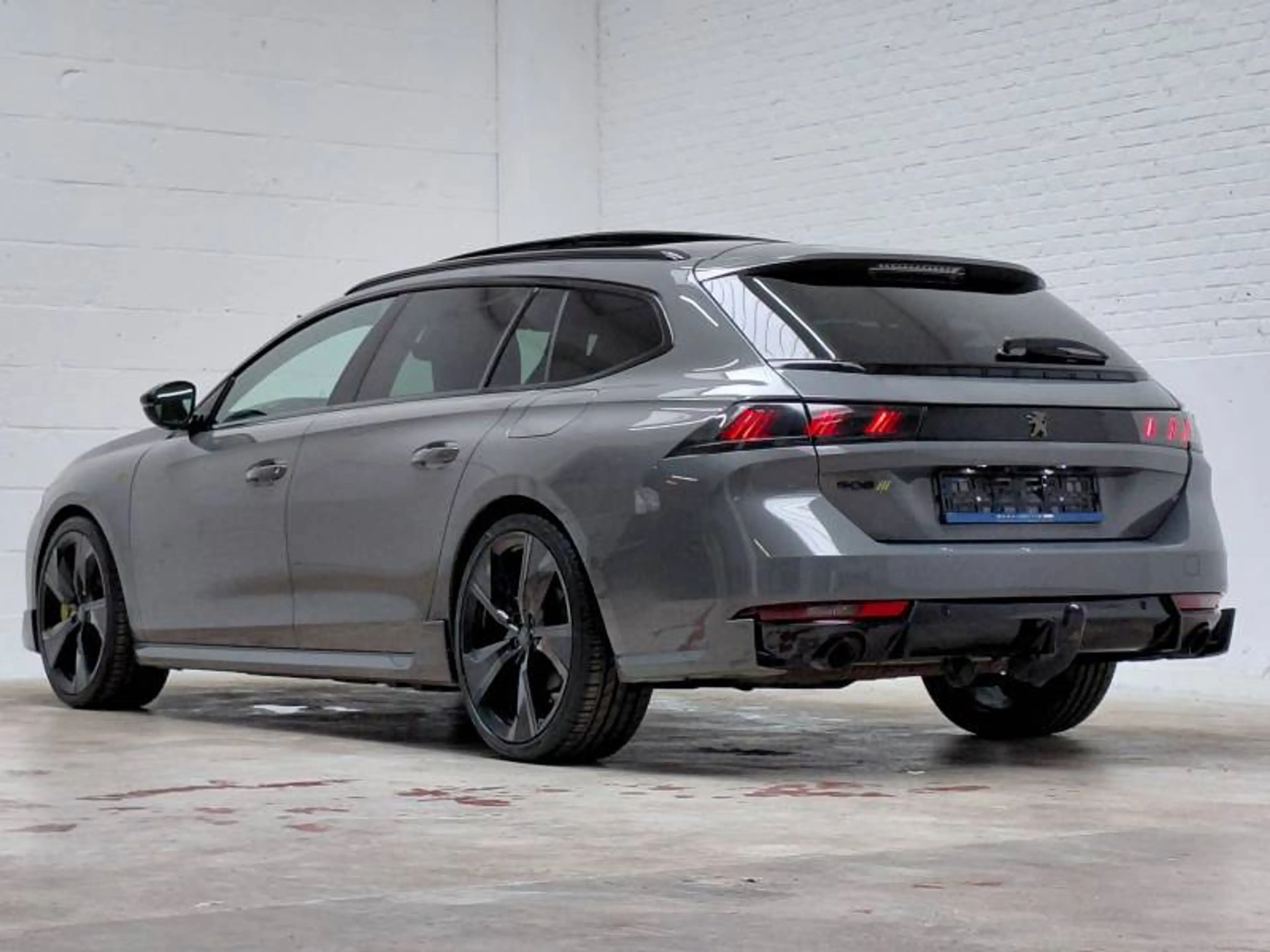Peugeot 508 SW 2 1.6 Hybrid 360 e-EAT8 PSE — photo 6