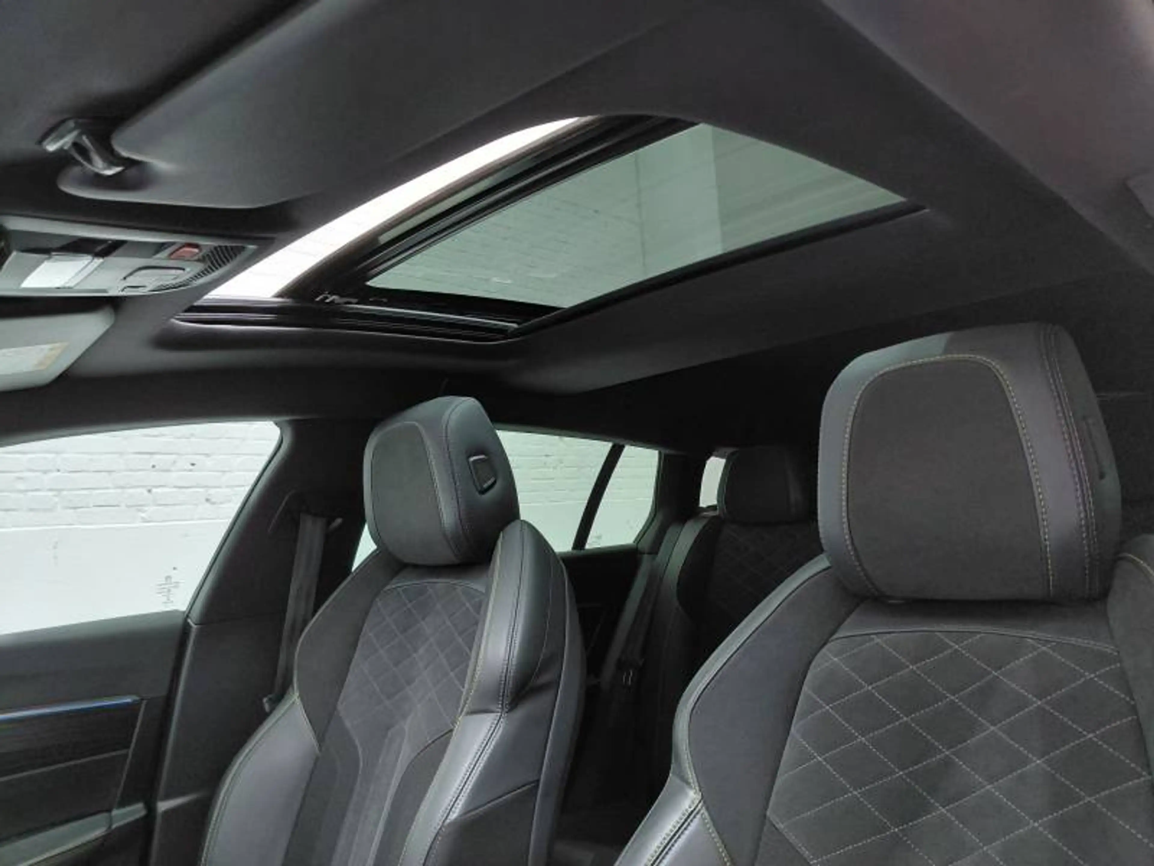 Peugeot 508 SW 2 1.6 Hybrid 360 e-EAT8 PSE — photo 13