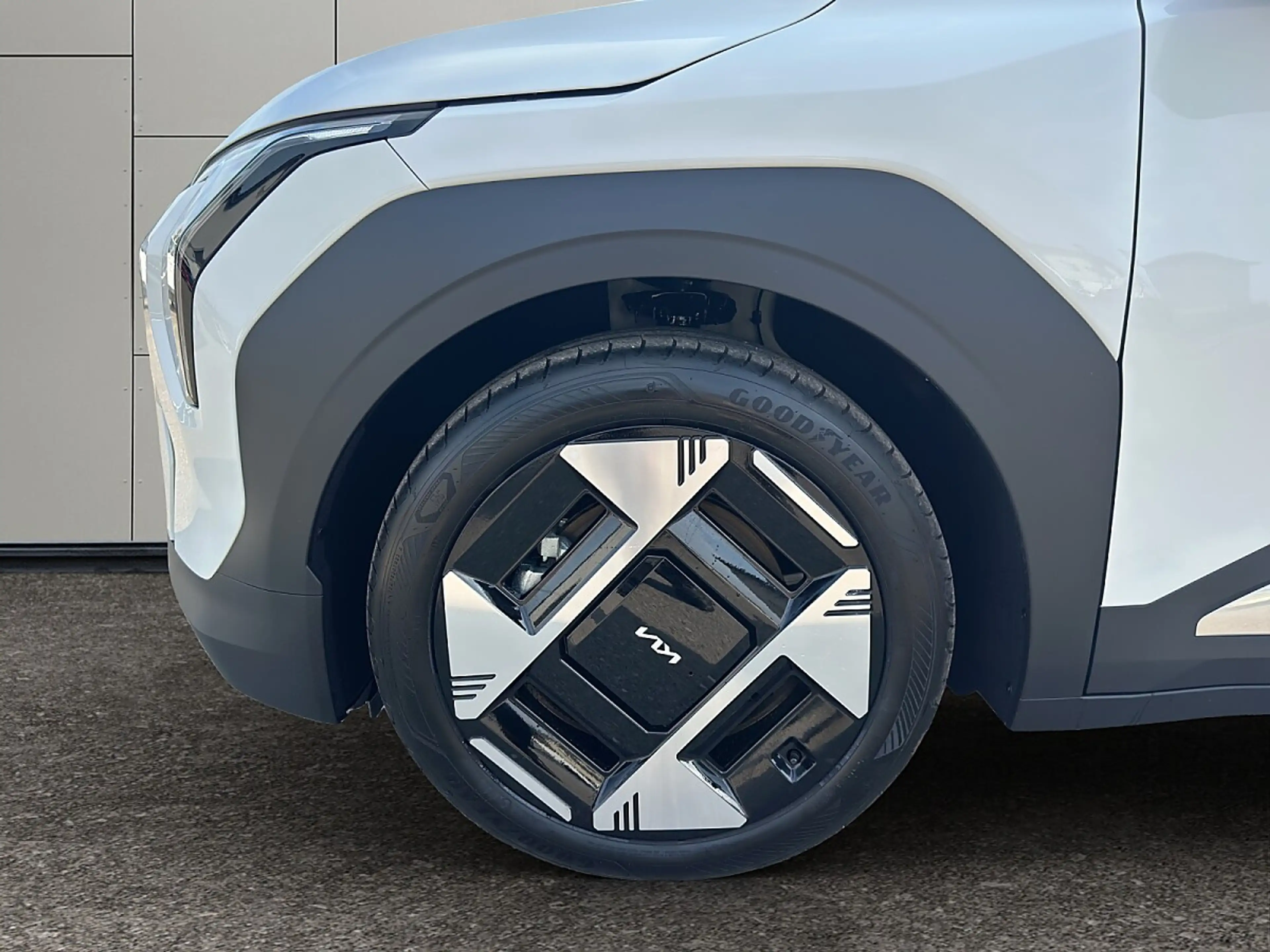 Kia EV3 AWD 81,4kWh Earth — photo 7