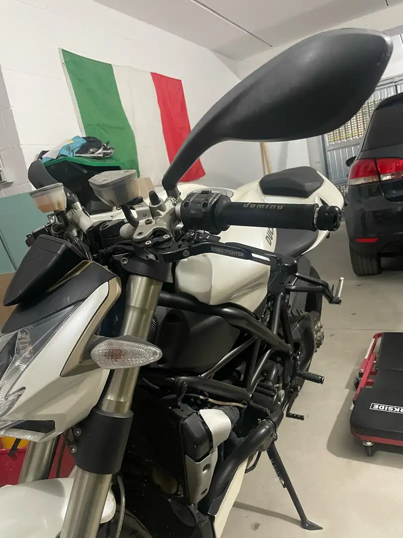 Ducati Streetfighter s White - 1