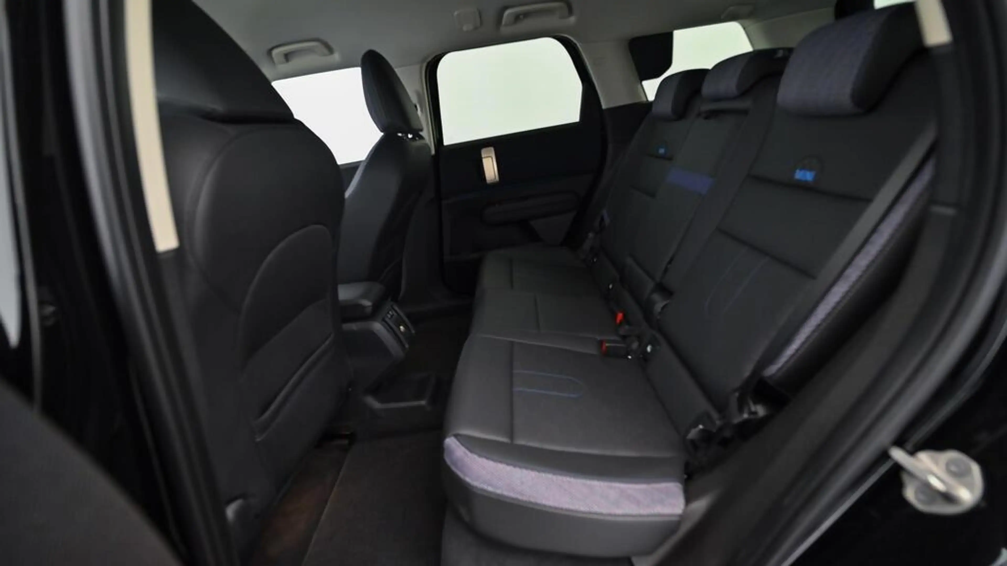 MINI Countryman E — photo 14