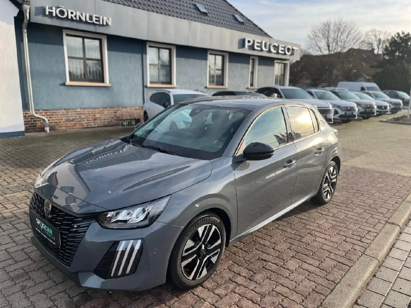 Peugeot 208 208 Allure +Navi+SHZ+Tot Winkel+ACC+360°Cam Grau - 1