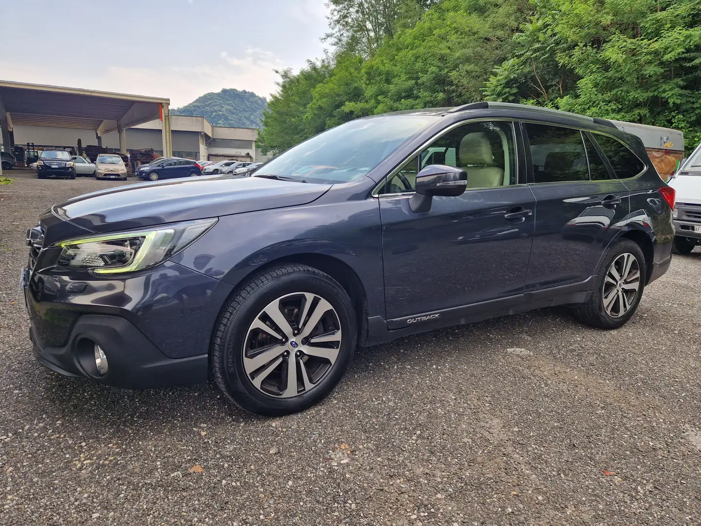 Subaru OUTBACK Outback 2.5i Unlimited lineartronic Premium Grigio - 2