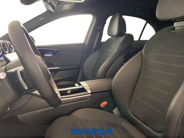Mercedes-Benz 300 view 16