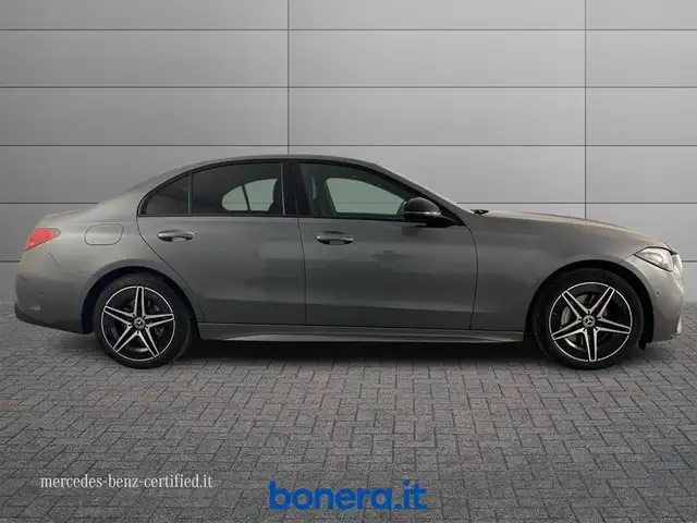 Mercedes-Benz 300 view 6