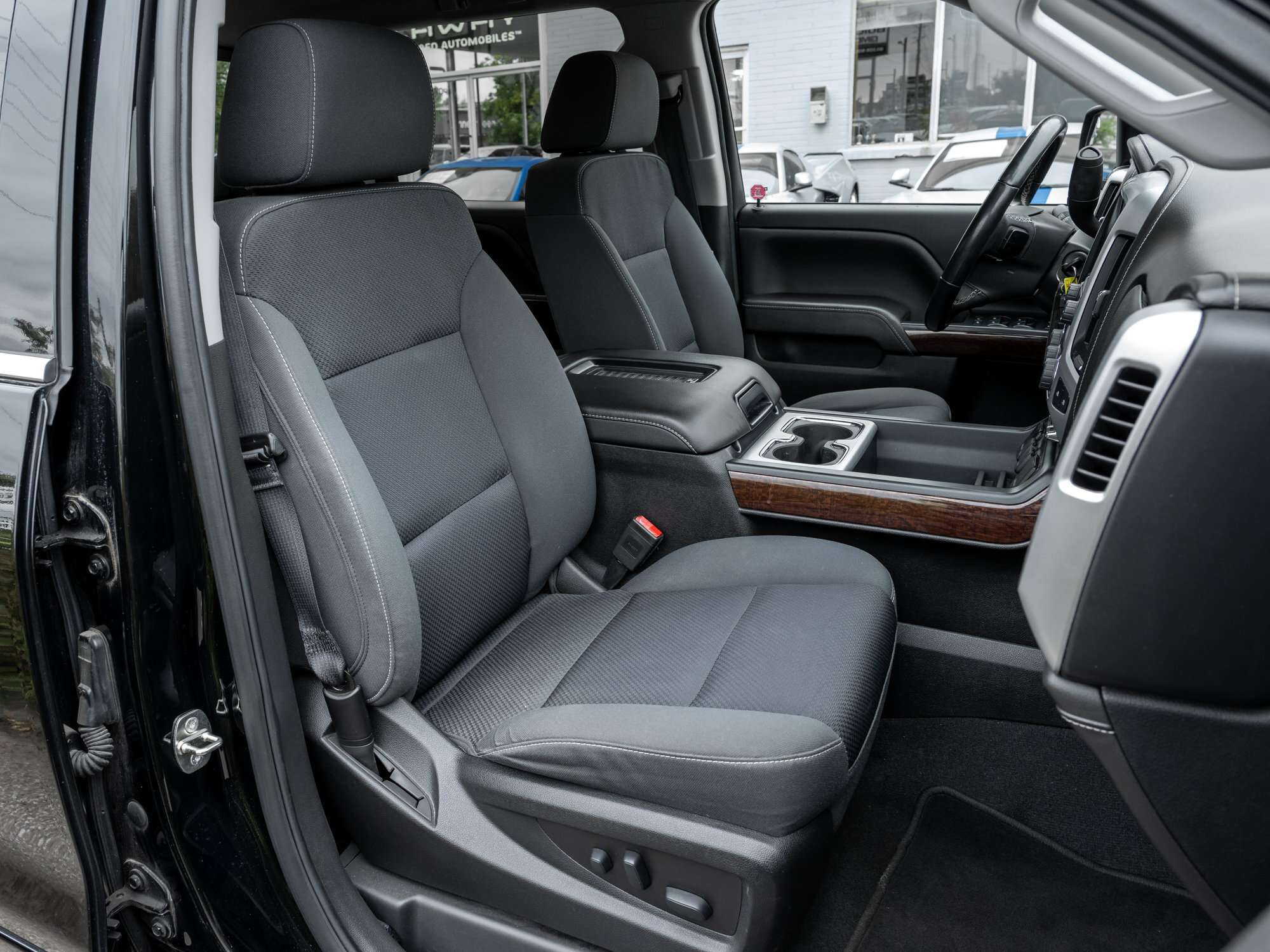 used 2018 GMC Sierra 1500 car, priced at $25,989