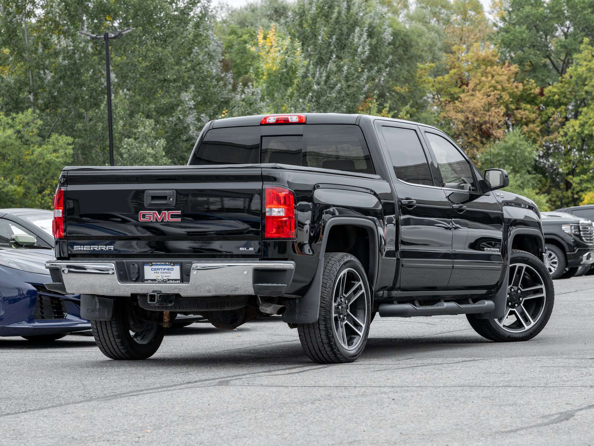 used 2018 GMC Sierra 1500 car, priced at $25,989