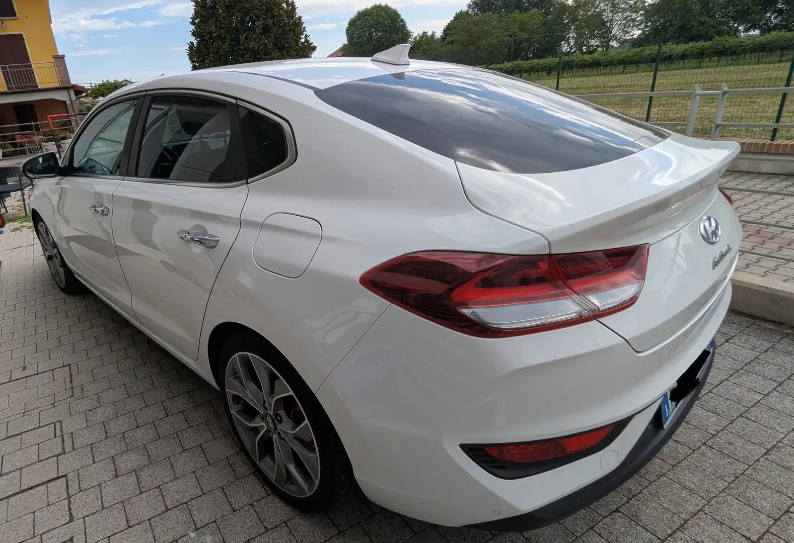 Hyundai i30 i30 Fastback Fastback 1.4 t-gdi Style dct Bianco - 2