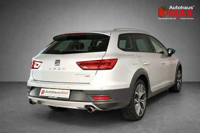 Seat Leon Leon view 6
