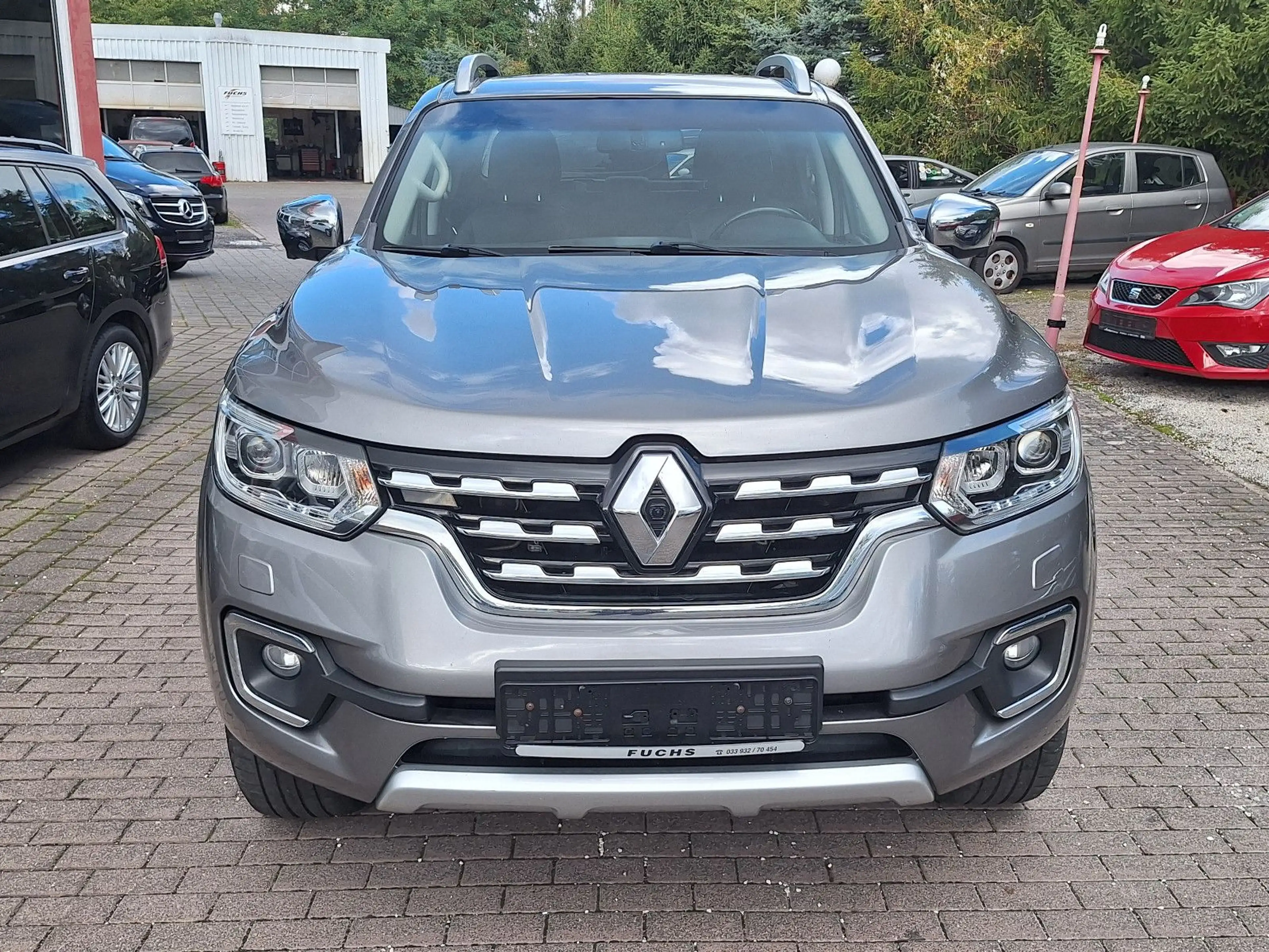 Renault Alaskan Intens Double Cab 4x4 Leder AHK 360° — photo 4