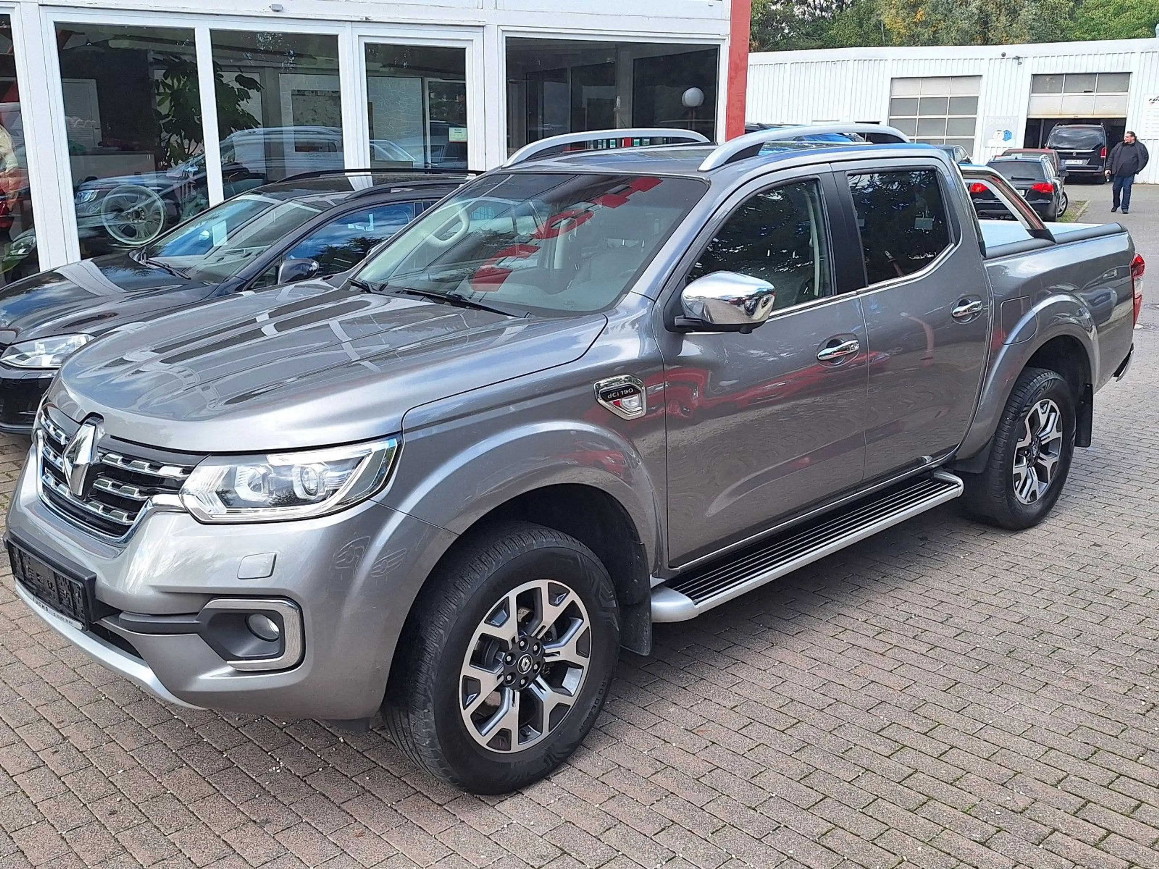 Renault Alaskan Intens Double Cab 4x4 Leder AHK 360° — photo 2