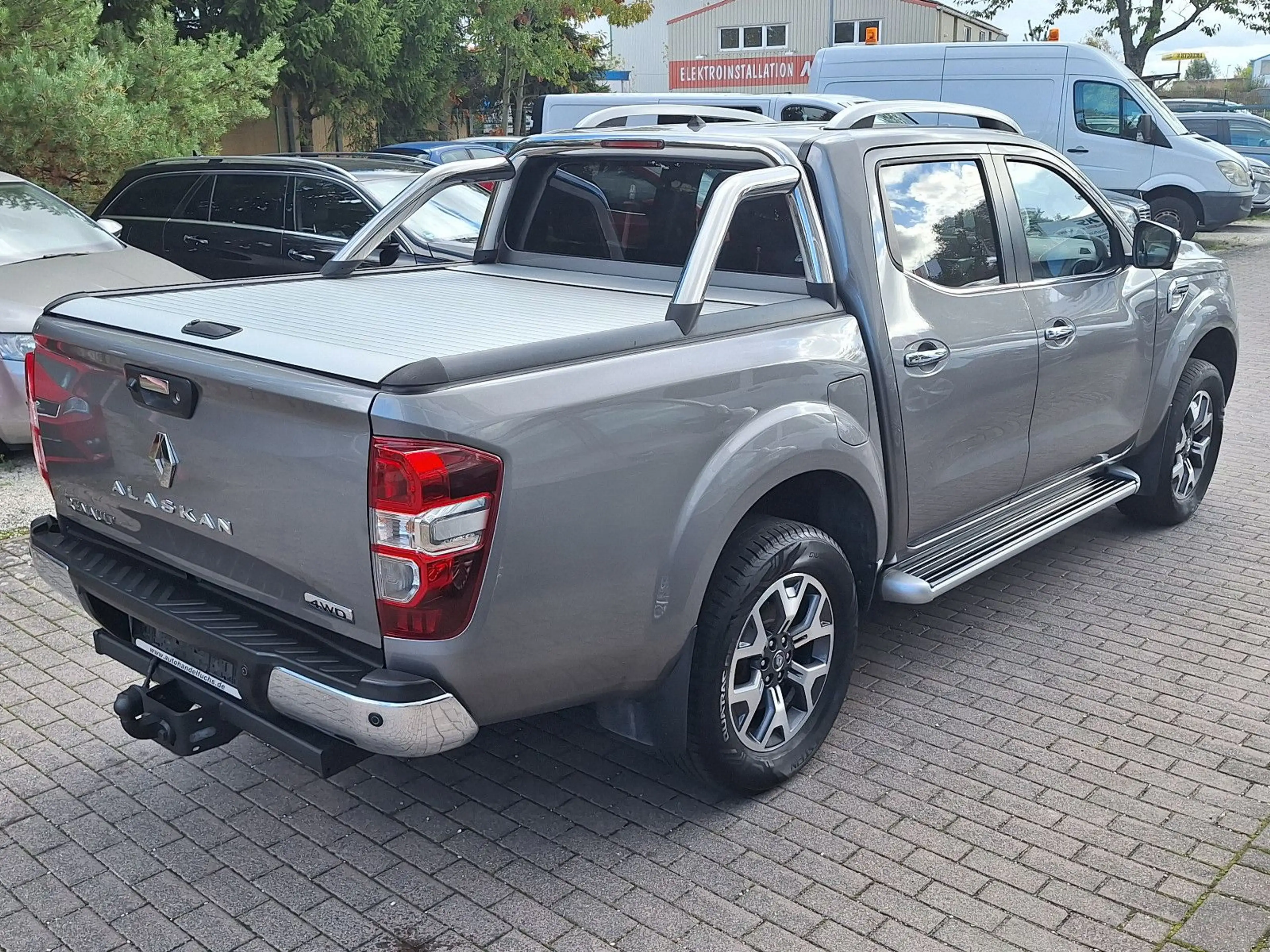 Renault Alaskan Intens Double Cab 4x4 Leder AHK 360° — photo 8
