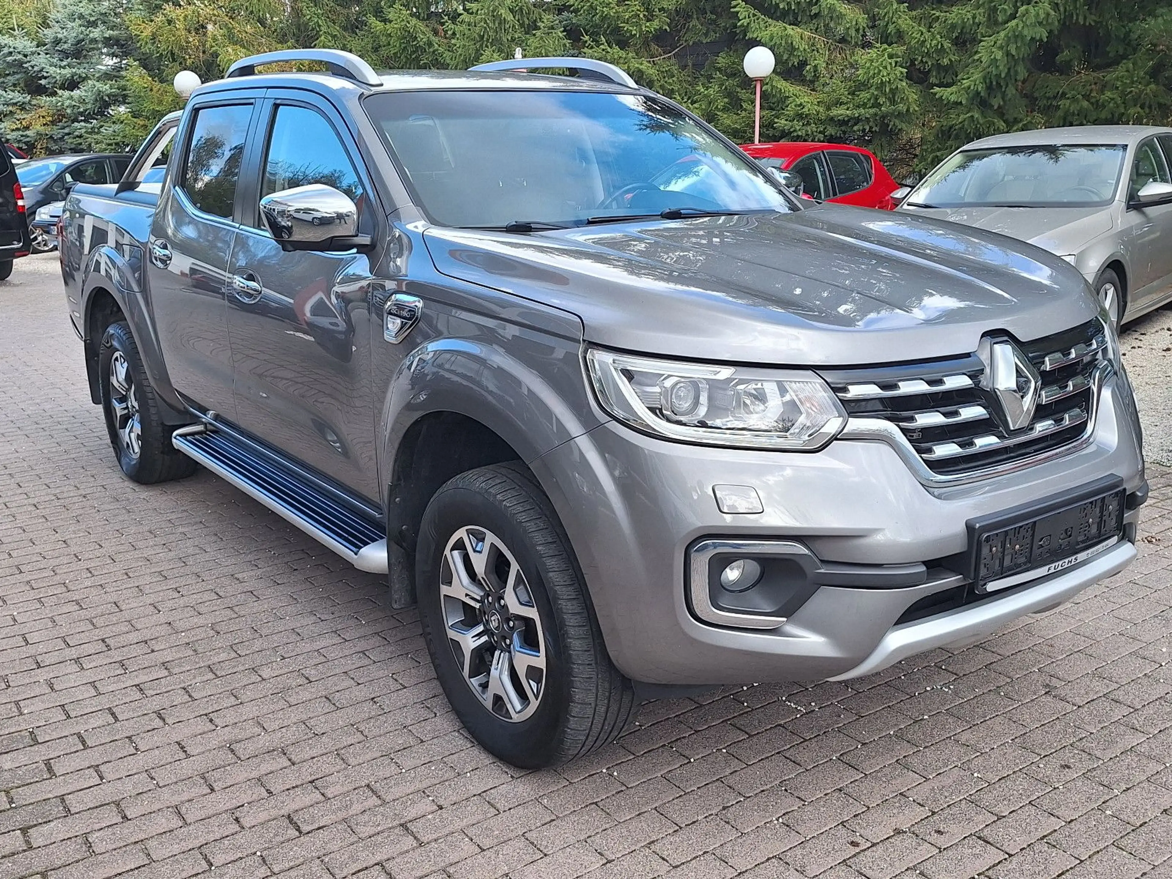 Renault Alaskan Intens Double Cab 4x4 Leder AHK 360° — photo 5