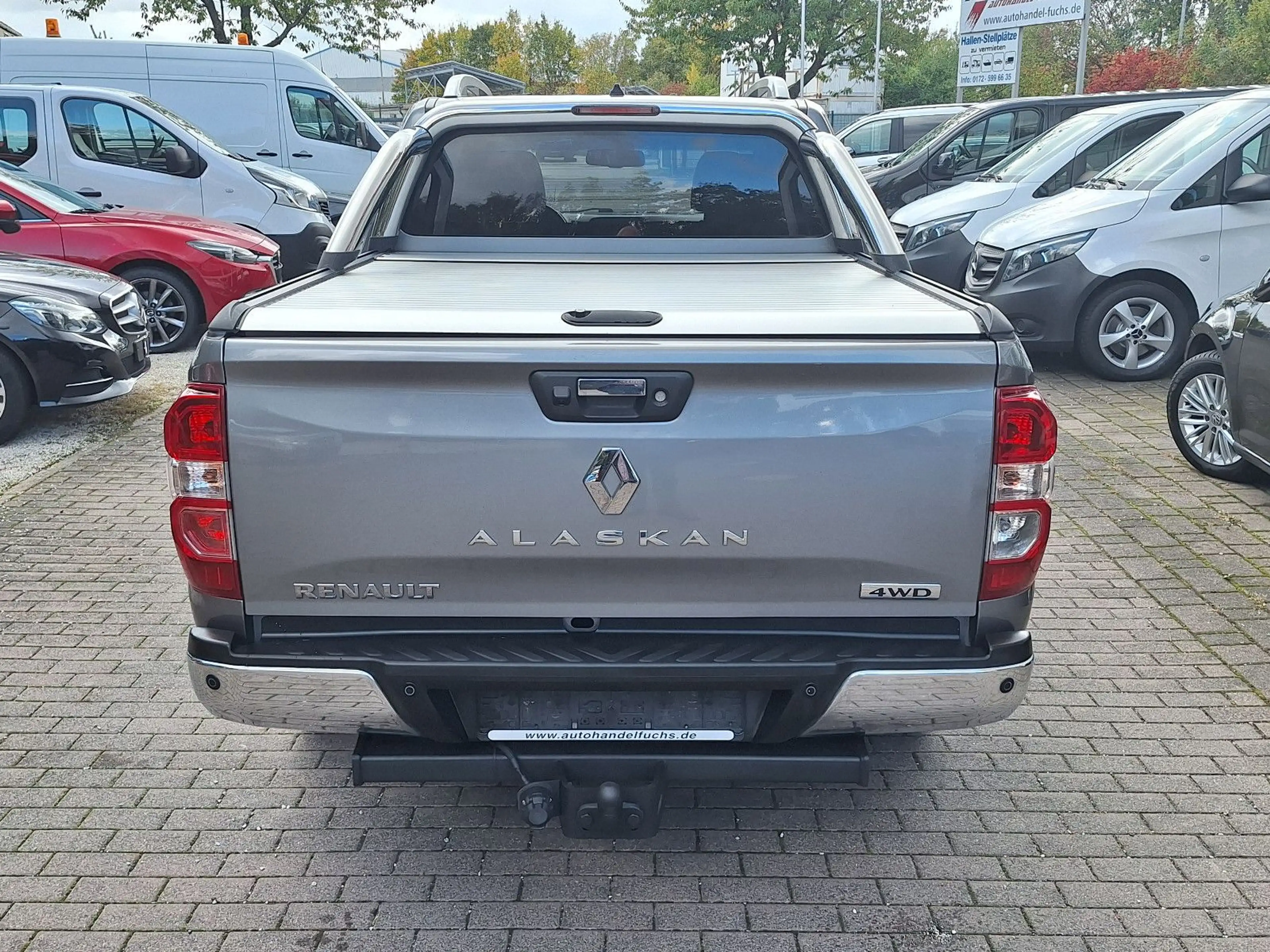 Renault Alaskan Intens Double Cab 4x4 Leder AHK 360° — photo 10