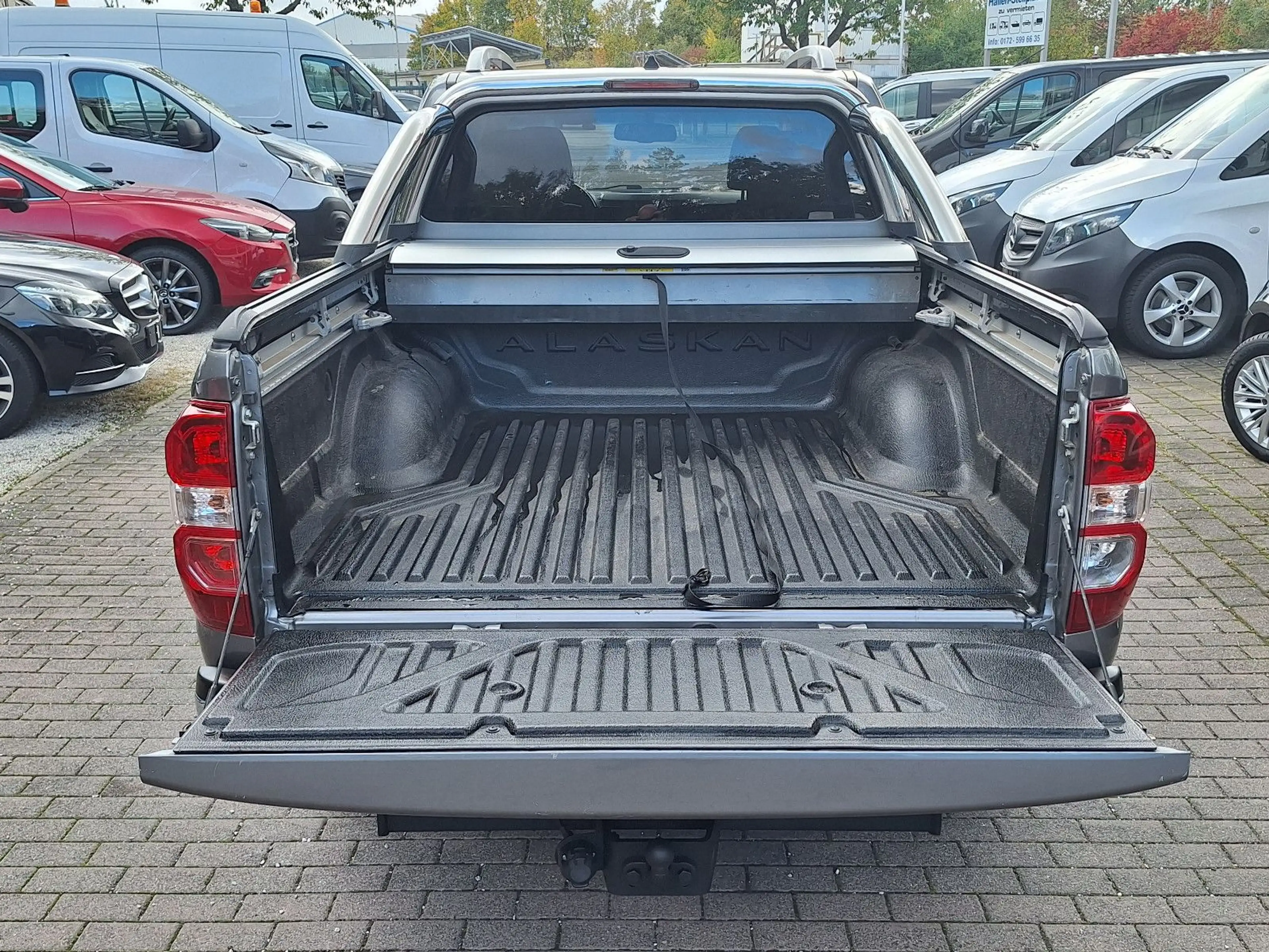 Renault Alaskan Intens Double Cab 4x4 Leder AHK 360° — photo 14