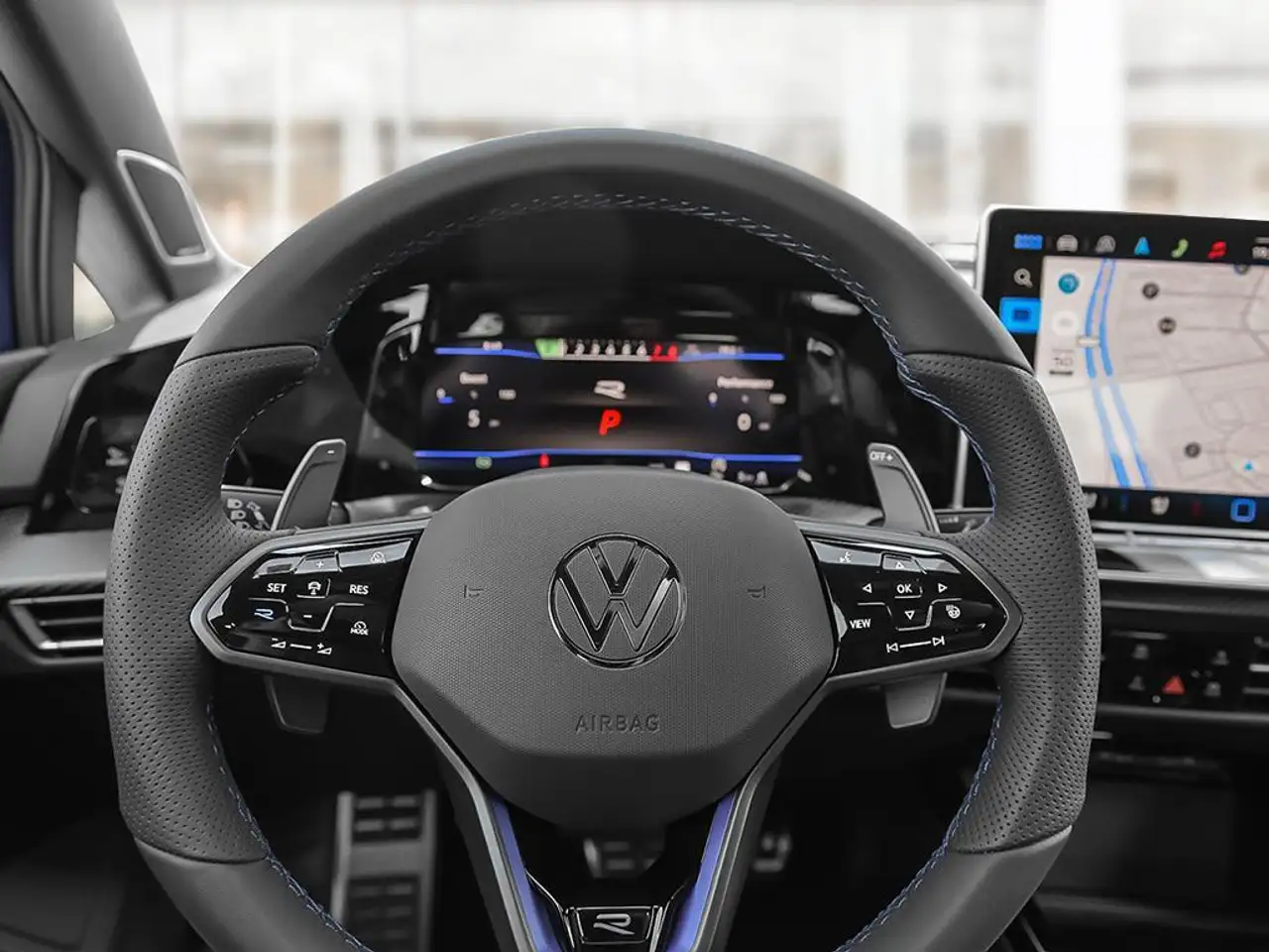 Volkswagen Golf R photo Volkswagen Golf R