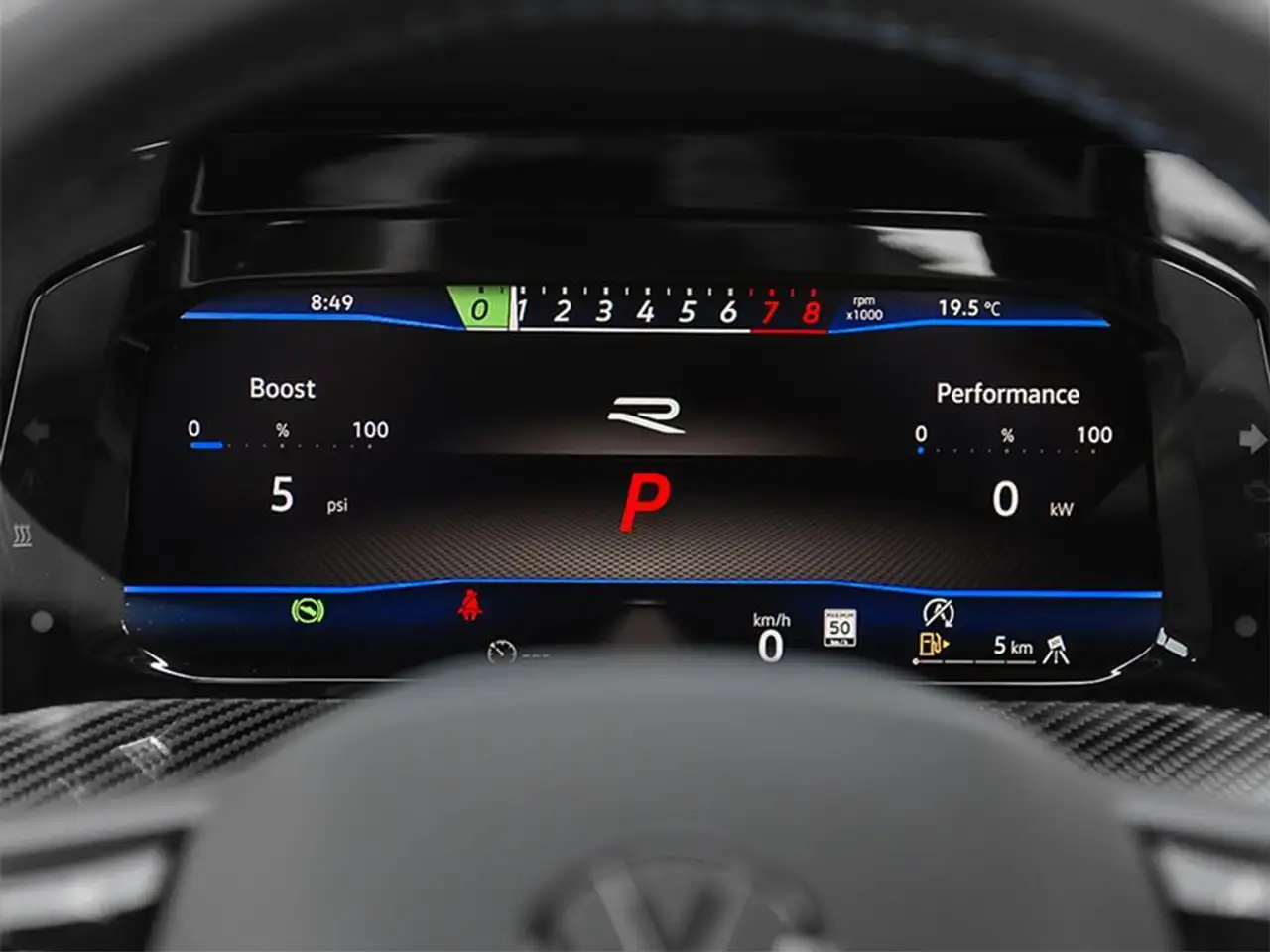 Volkswagen Golf R photo Volkswagen Golf R