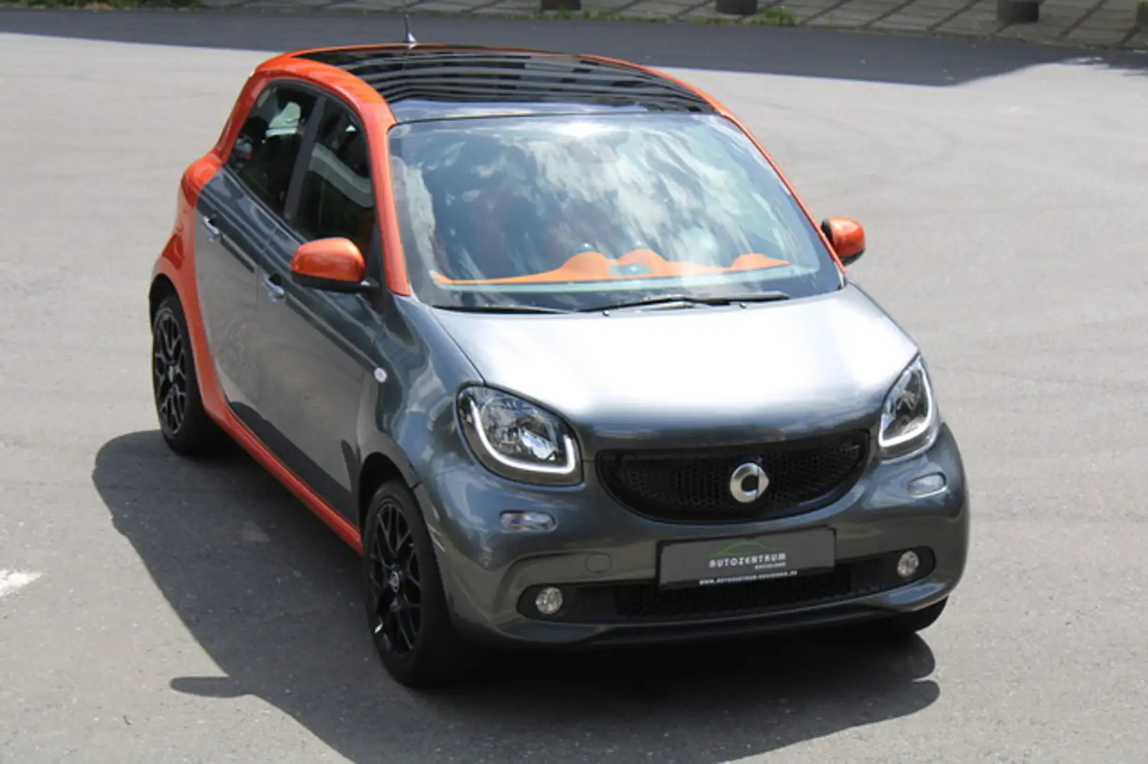 smart forFour Edition # 1 Aut. Panorama/Navi/Sitzhzg. Grau - 1