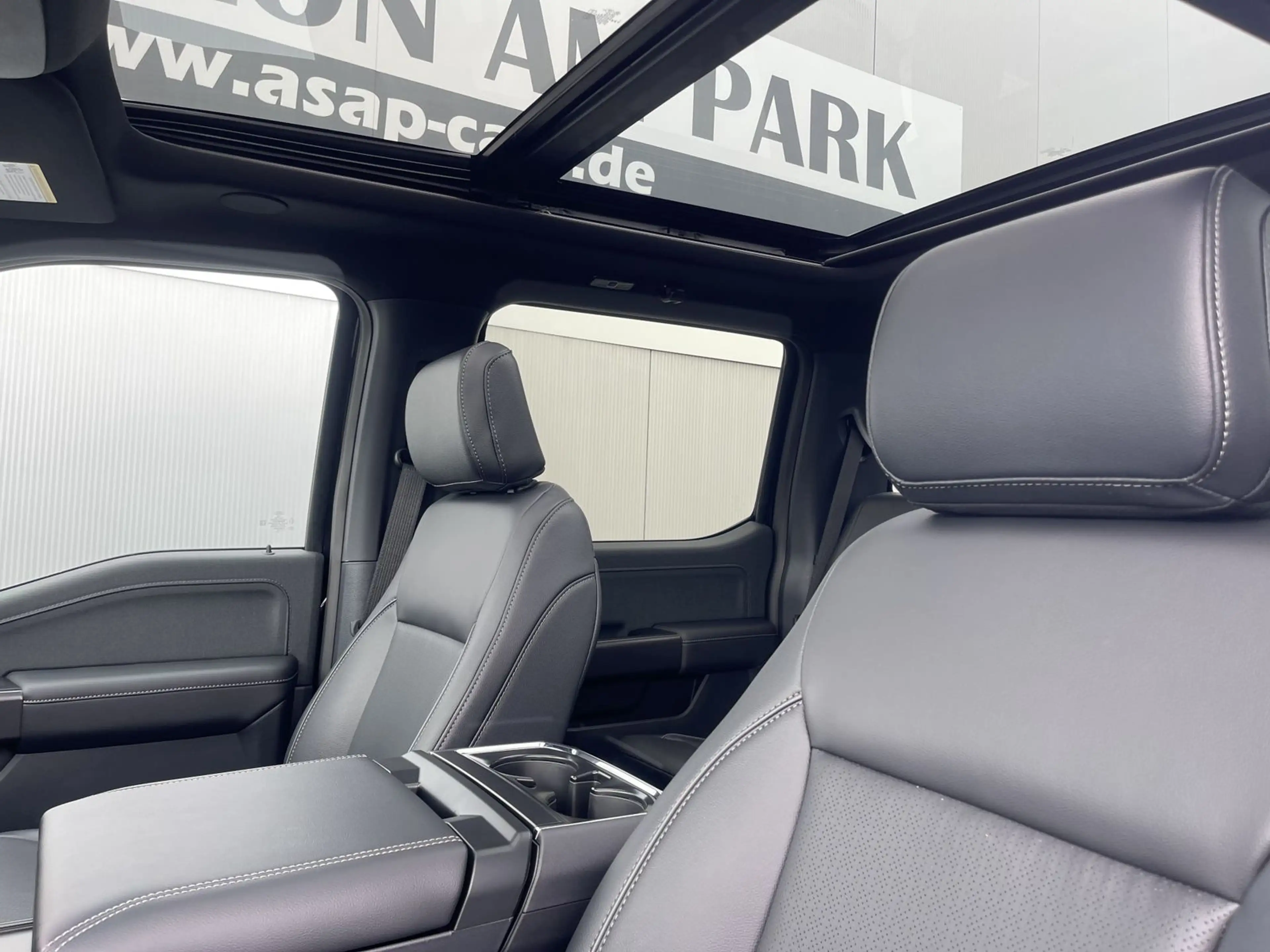 Ford F 150 Super Crew Larait Black Edition 5,0 V8 — photo 12
