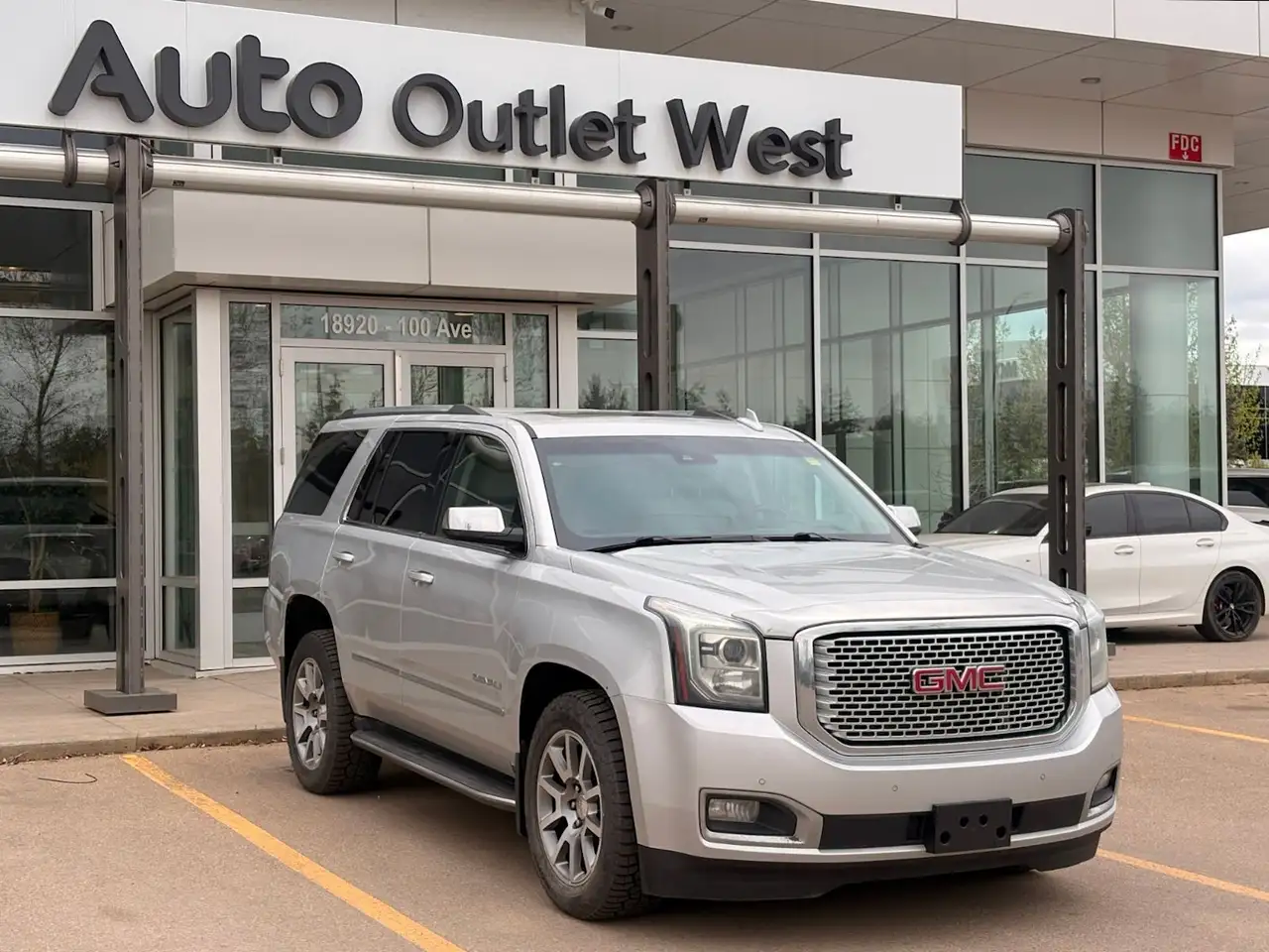 GMC Yukon снимка GMC Yukon