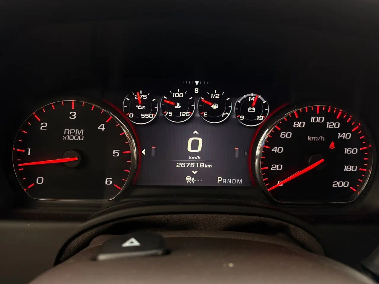 GMC Yukon снимка GMC Yukon