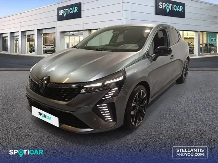 Renault Clio techno TCe 2025