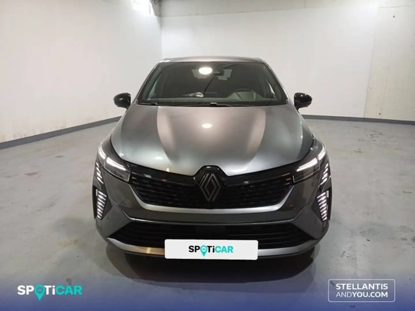Renault Clio TCe 90 (67kw) Techno Gris - 2