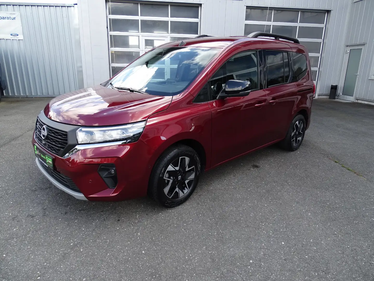 Nissan Townstar Kombi DIG-T 130 L1 Tekna Navi+SHZ+360 Червоний - 2