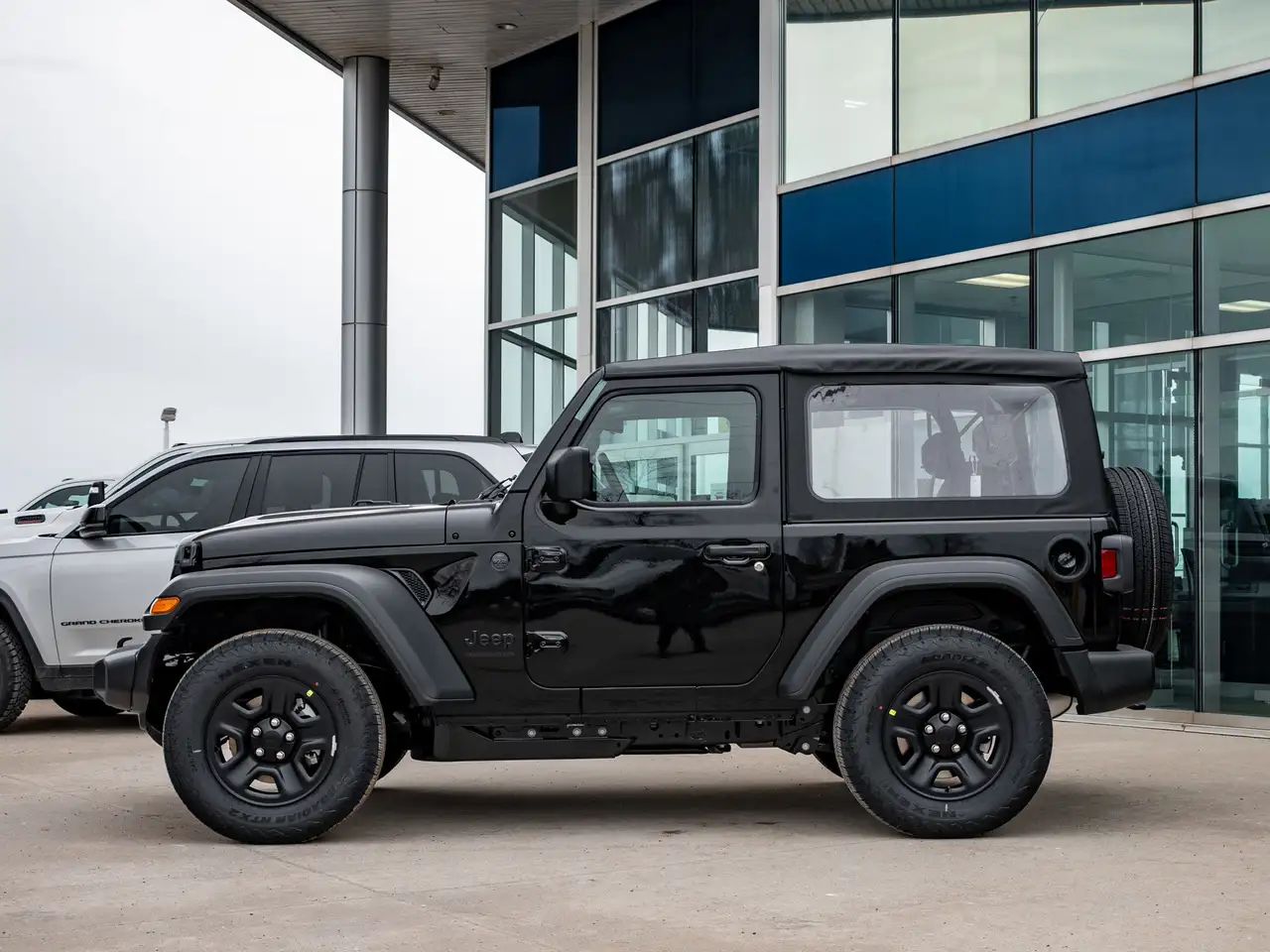Jeep Wrangler снимка Jeep Wrangler