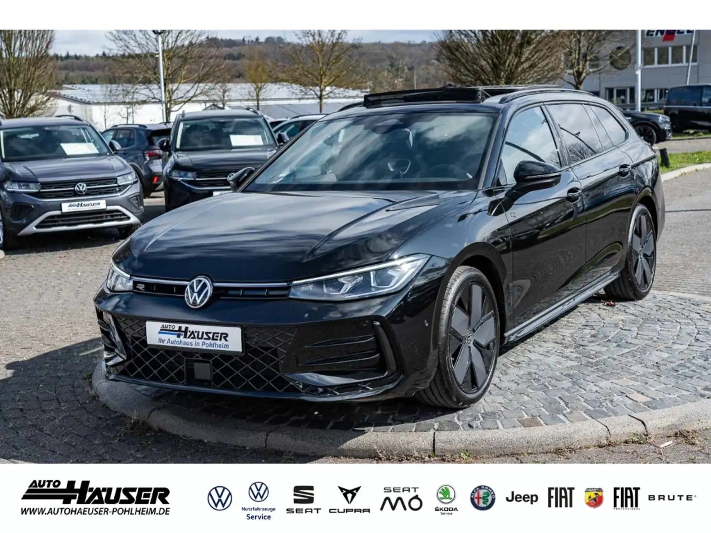 Volkswagen Passat Variant R-Line 2.0 TDI DSG PANO AHK STANDHZG DCC AREA-VIEW Schwarz - 1