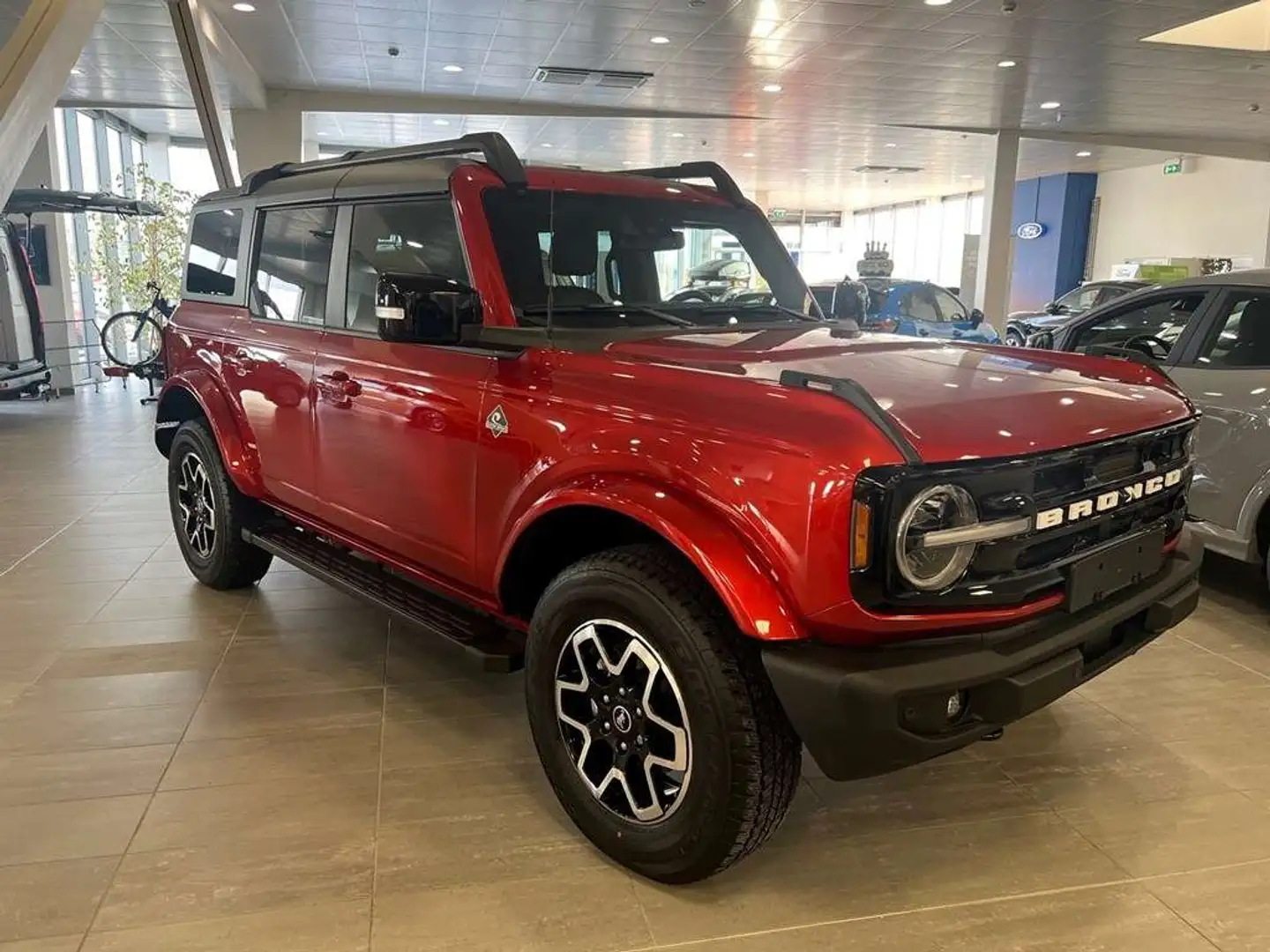 Ford Bronco 2.7 V6 EcoBoost 335cv 4x4 A10 Outer Banks Roşu - 1