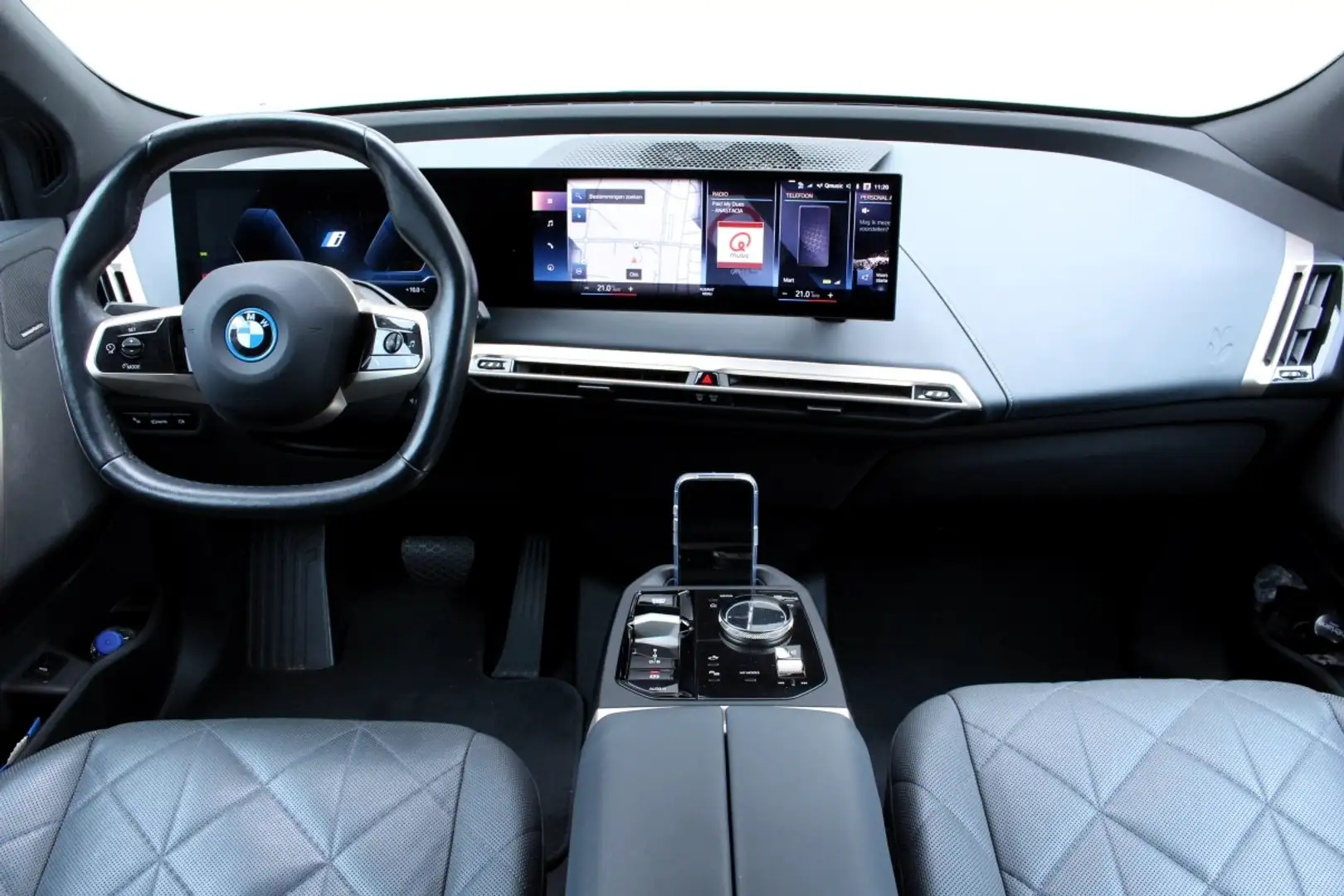 BMW iX xDrive40 High Executive incl BTW PANO H/K HUD ACC Piros - 2