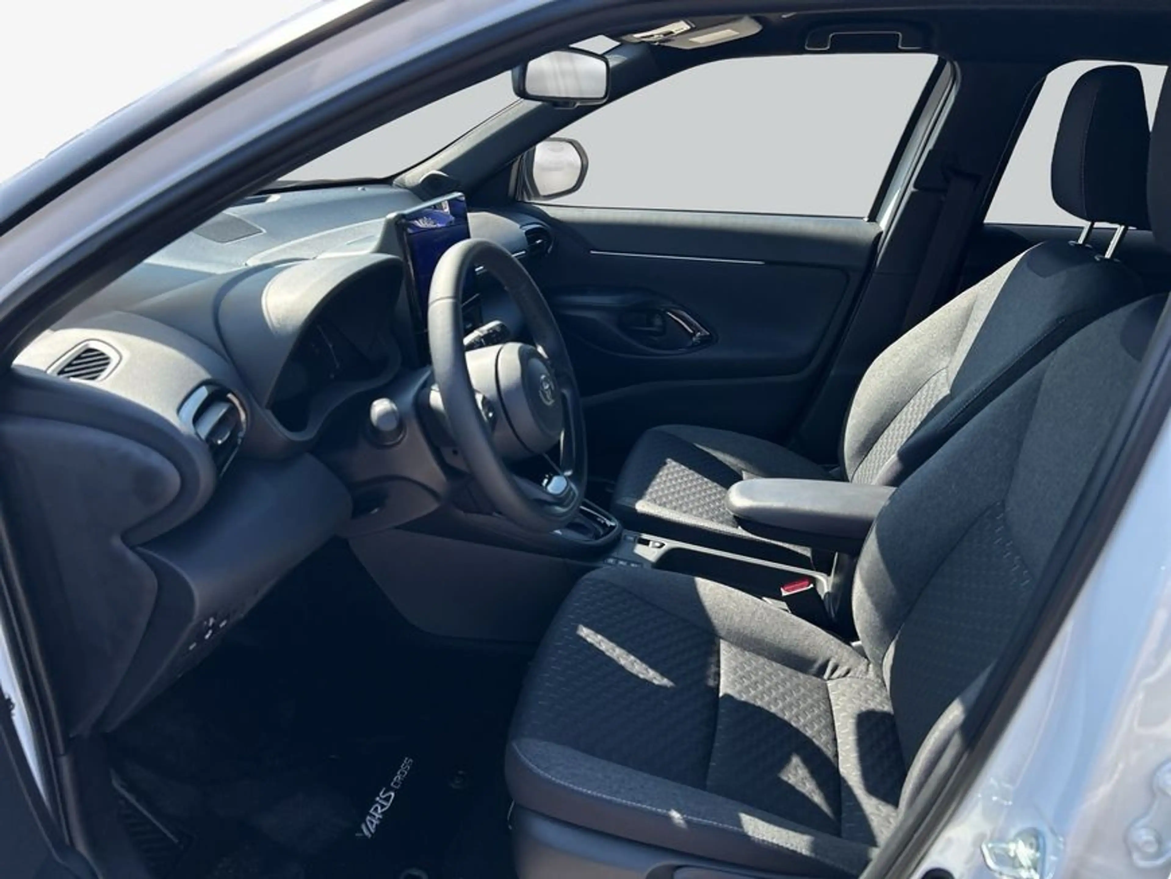 Toyota Yaris Cross Hybrid 130 1.5 VVT-i Teamplayer — photo 9