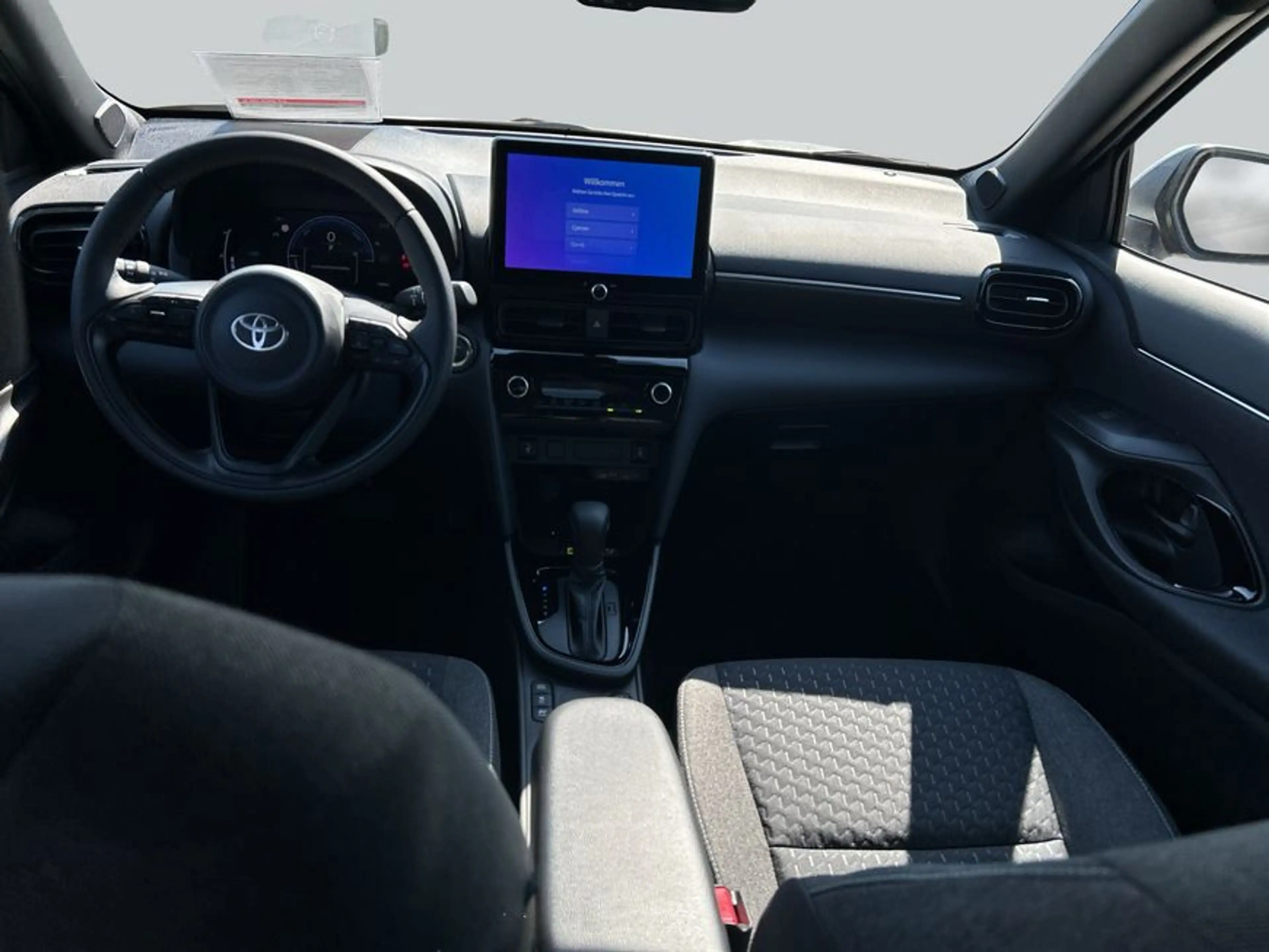 Toyota Yaris Cross Hybrid 130 1.5 VVT-i Teamplayer — photo 13
