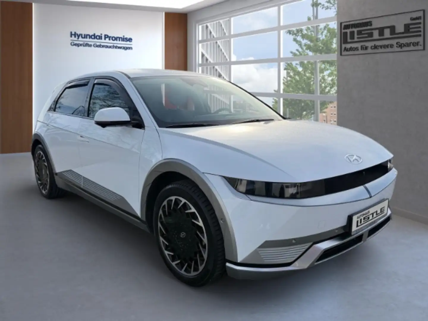 Hyundai IONIQ 5 Uniq Elektro 4WD +LEDER+NAVI+KLIMA+SHZ+UVM+ Blanc - 2