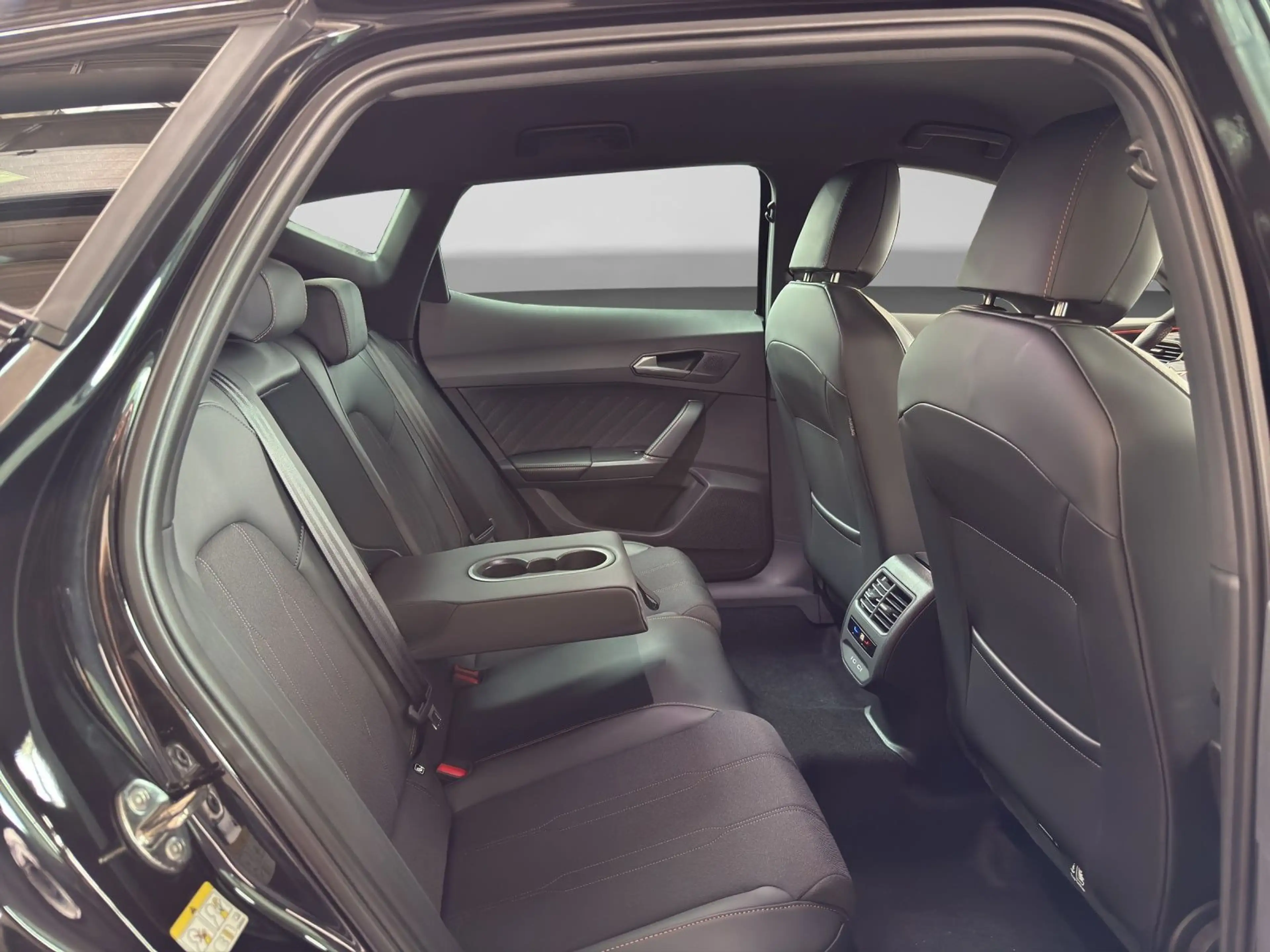 CUPRA Formentor 2.0 TSI DSG 4D MATRIX KAMERA DCC SENNH — photo 6