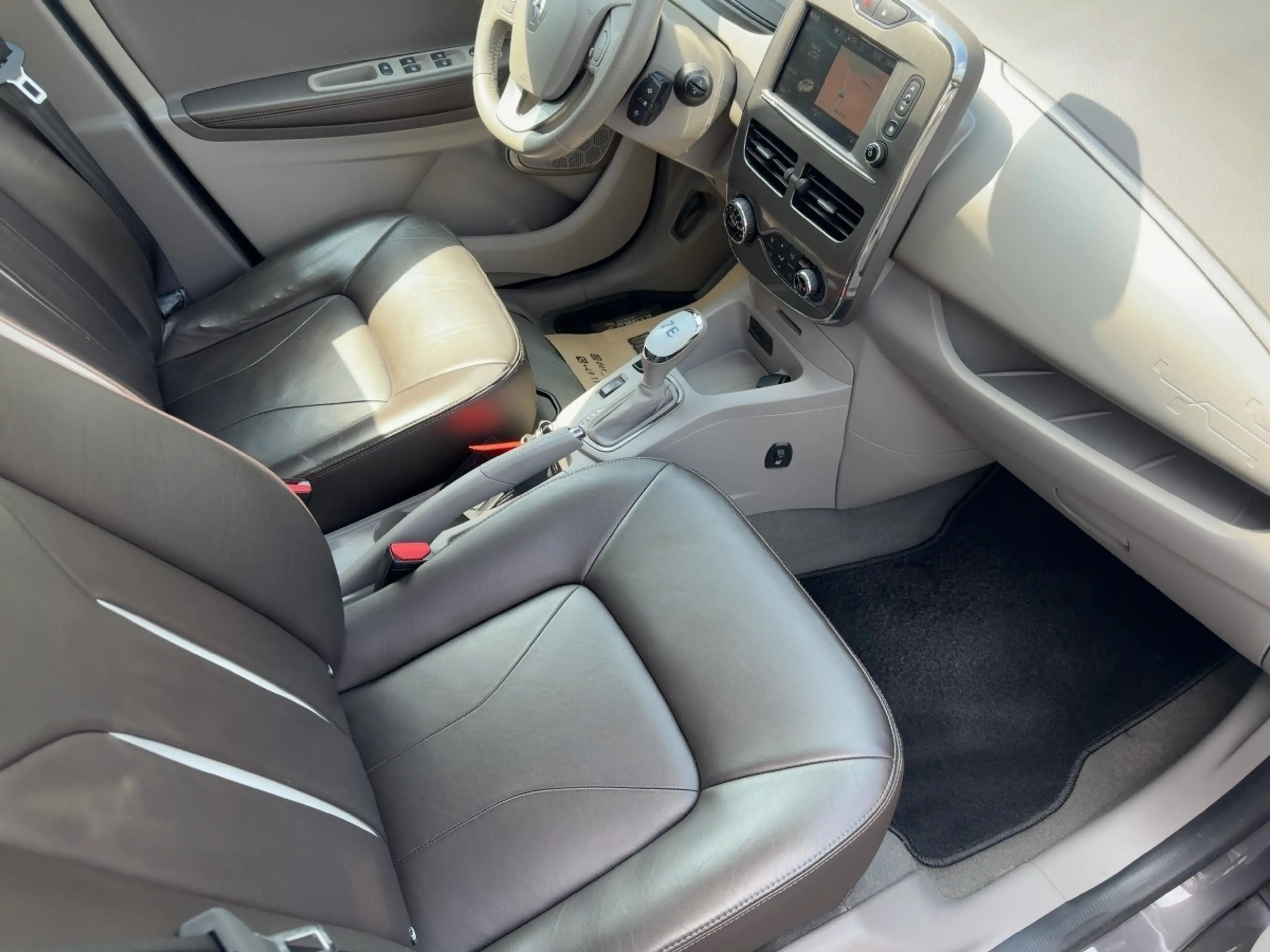Renault ZOE R110 BOSE Batteriemiete Z.E.40 (41kWh) LEDER — photo 11