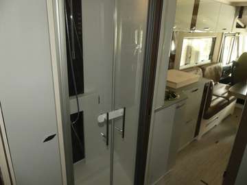 Bild 37 Bürstner ELEGANCE I 920 G, Hubst., Klima, Standhzg., LED.