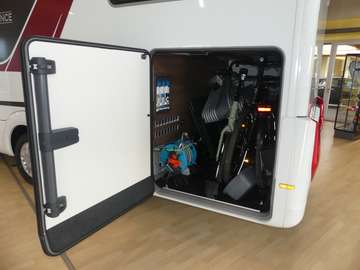 Bild 6 Bürstner ELEGANCE I 920 G, Hubst., Klima, Standhzg., LED.