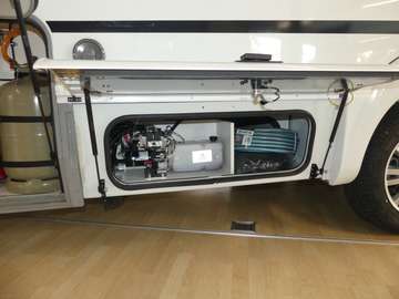 Bild 4 Bürstner ELEGANCE I 920 G, Hubst., Klima, Standhzg., LED.