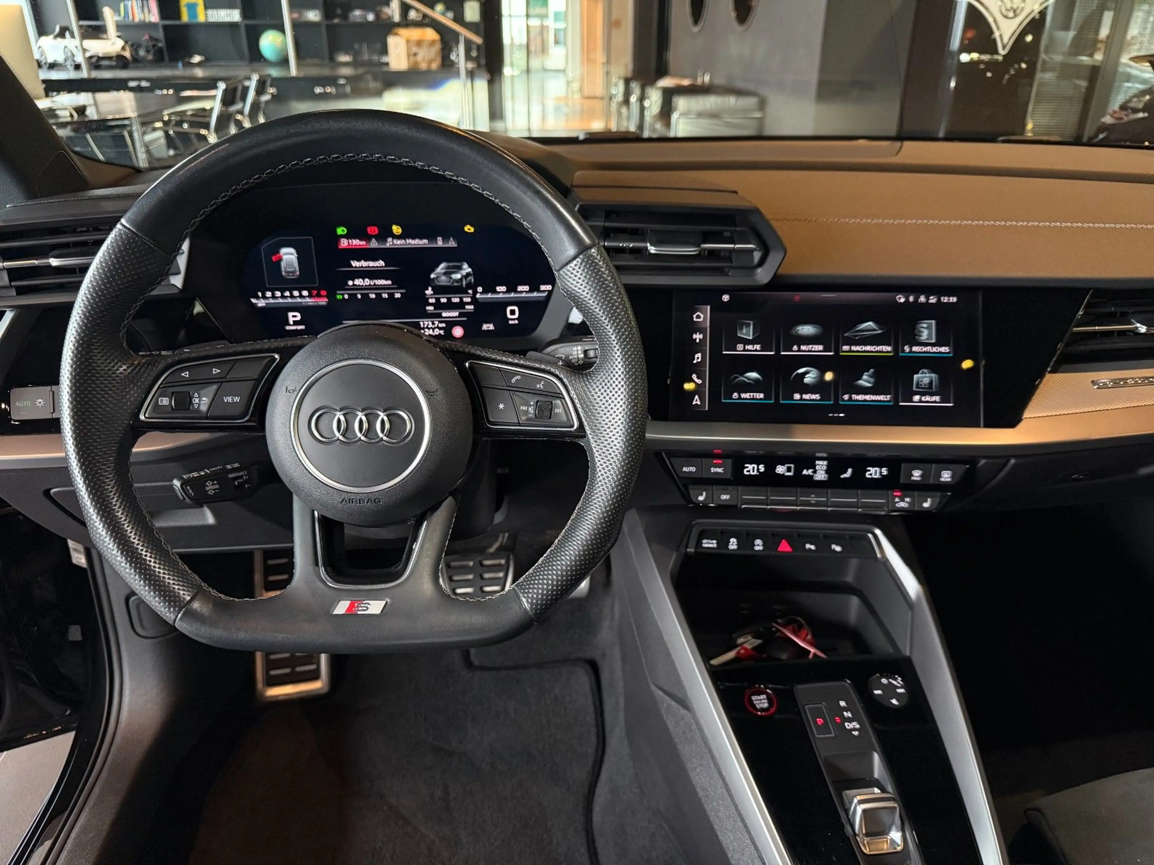 Audi S3 Sportback 2.0 TFSI quattro*Pano*B&O*ACC*1Hand — photo 18